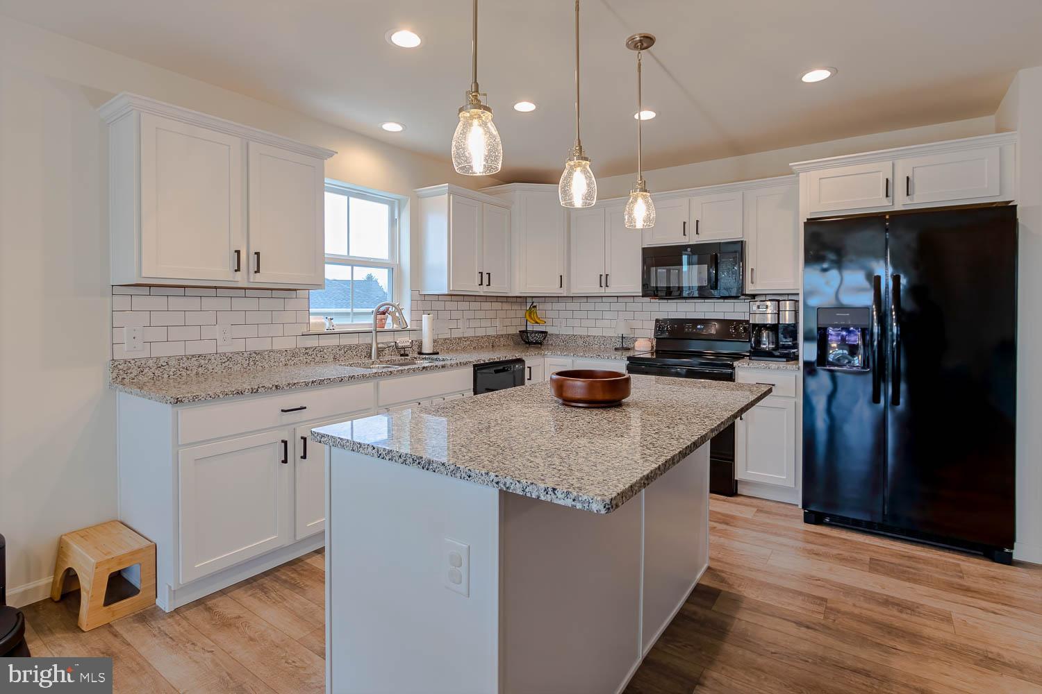 STONEHOUSE - Residential