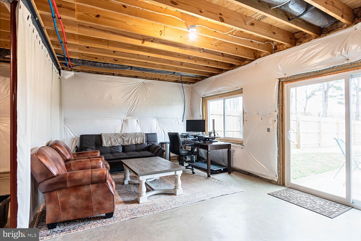 STONEHOUSE - Residential