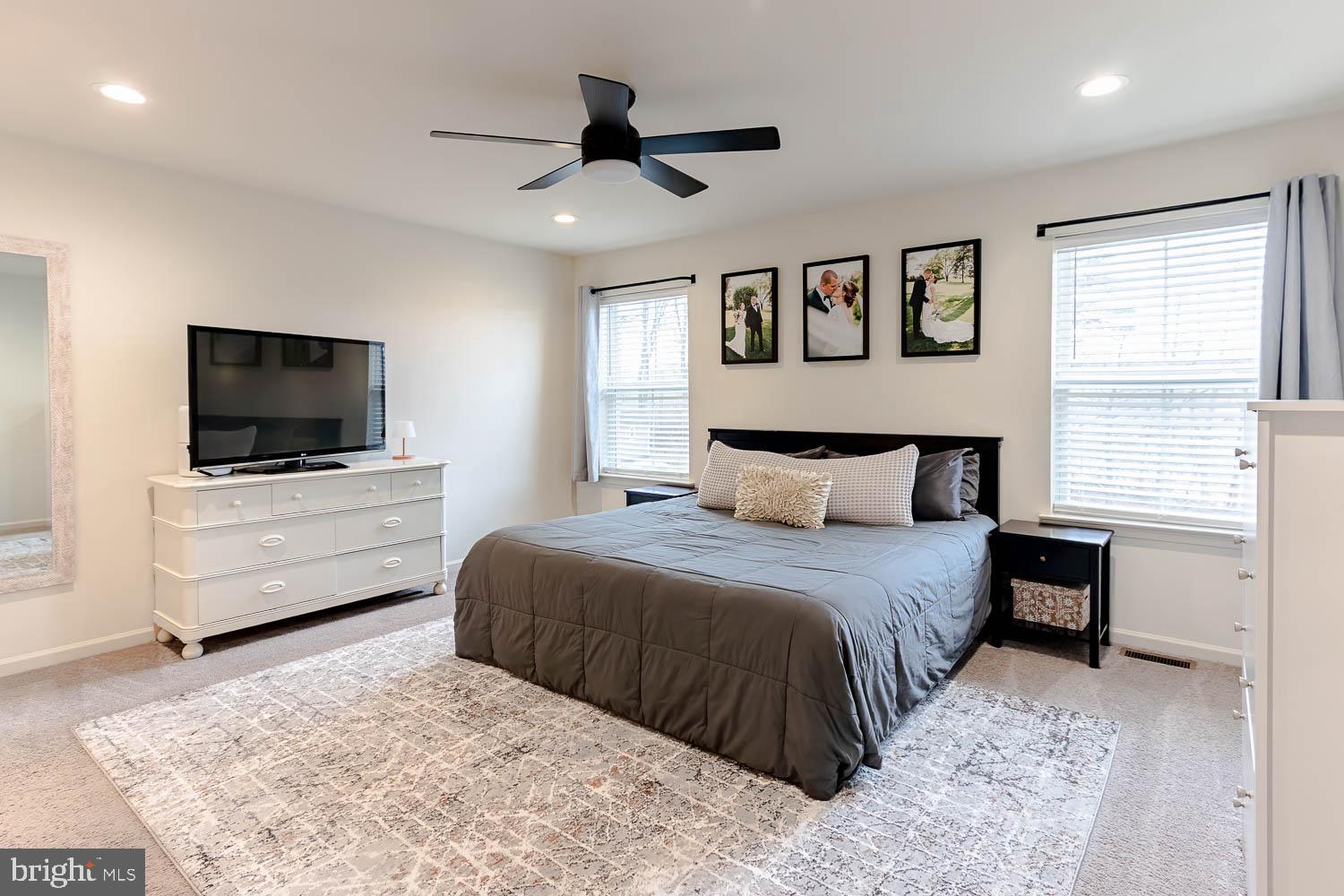 STONEHOUSE - Residential