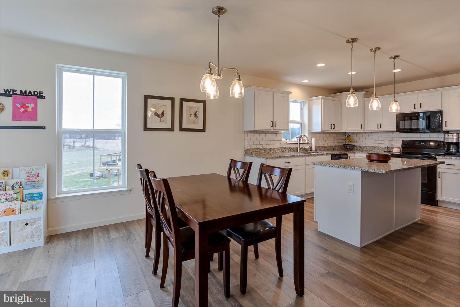 STONEHOUSE - Residential