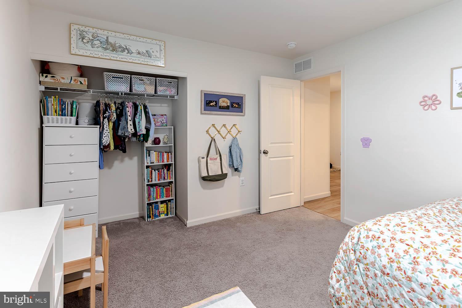 STONEHOUSE - Residential