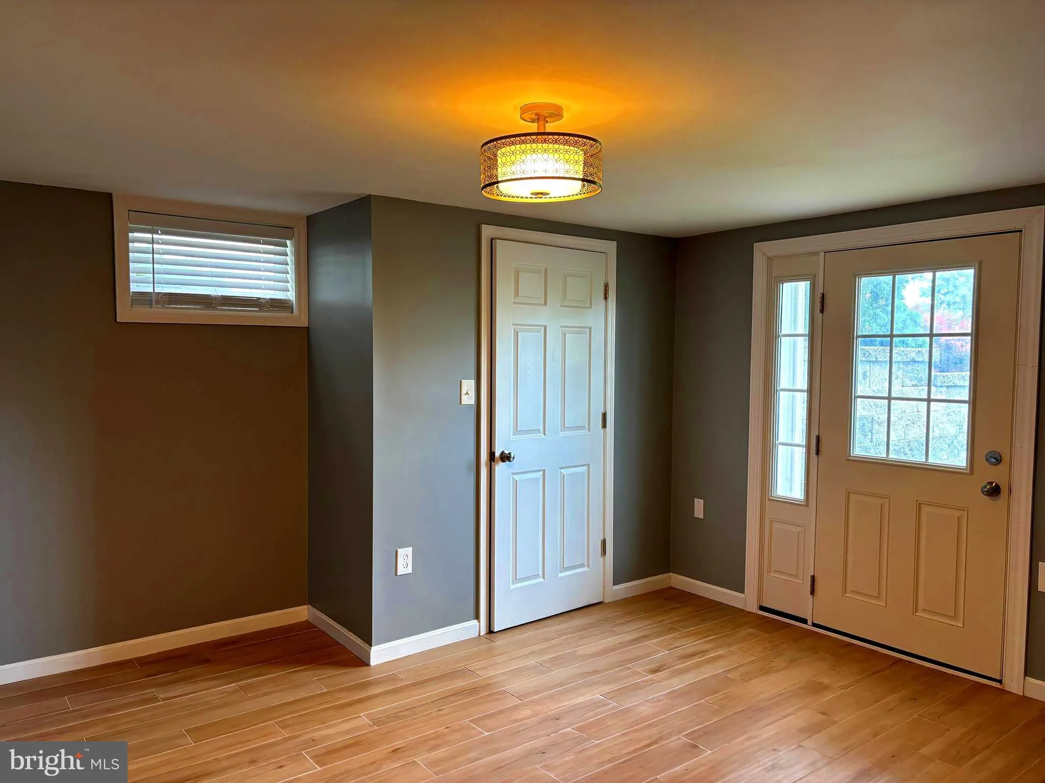 Hershey, Pennsylvania 17033, United States, 4 Bedrooms Bedrooms, ,3 BathroomsBathrooms,Residential,Pending,143227