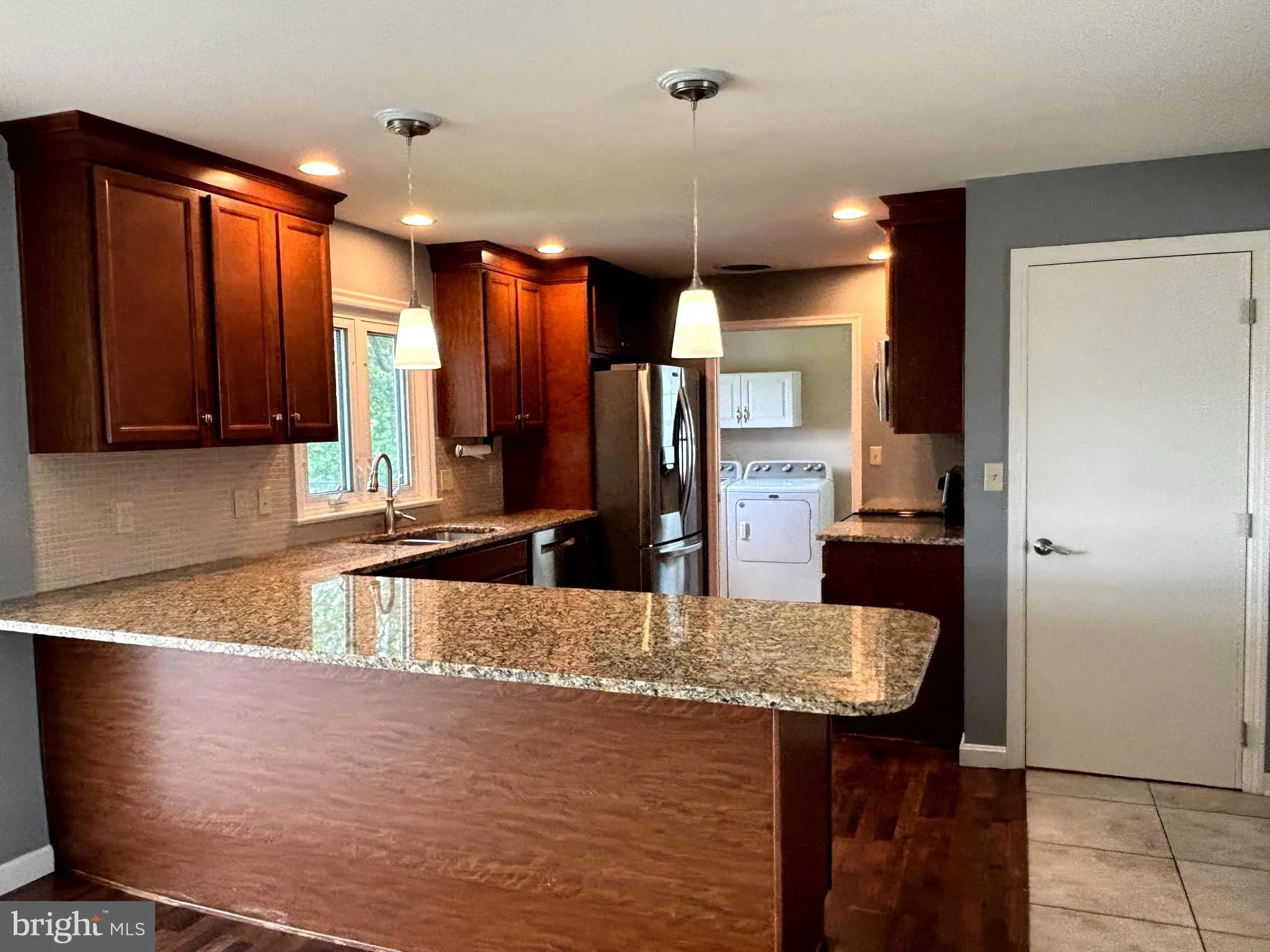 Hershey, Pennsylvania 17033, United States, 4 Bedrooms Bedrooms, ,3 BathroomsBathrooms,Residential,Pending,143227