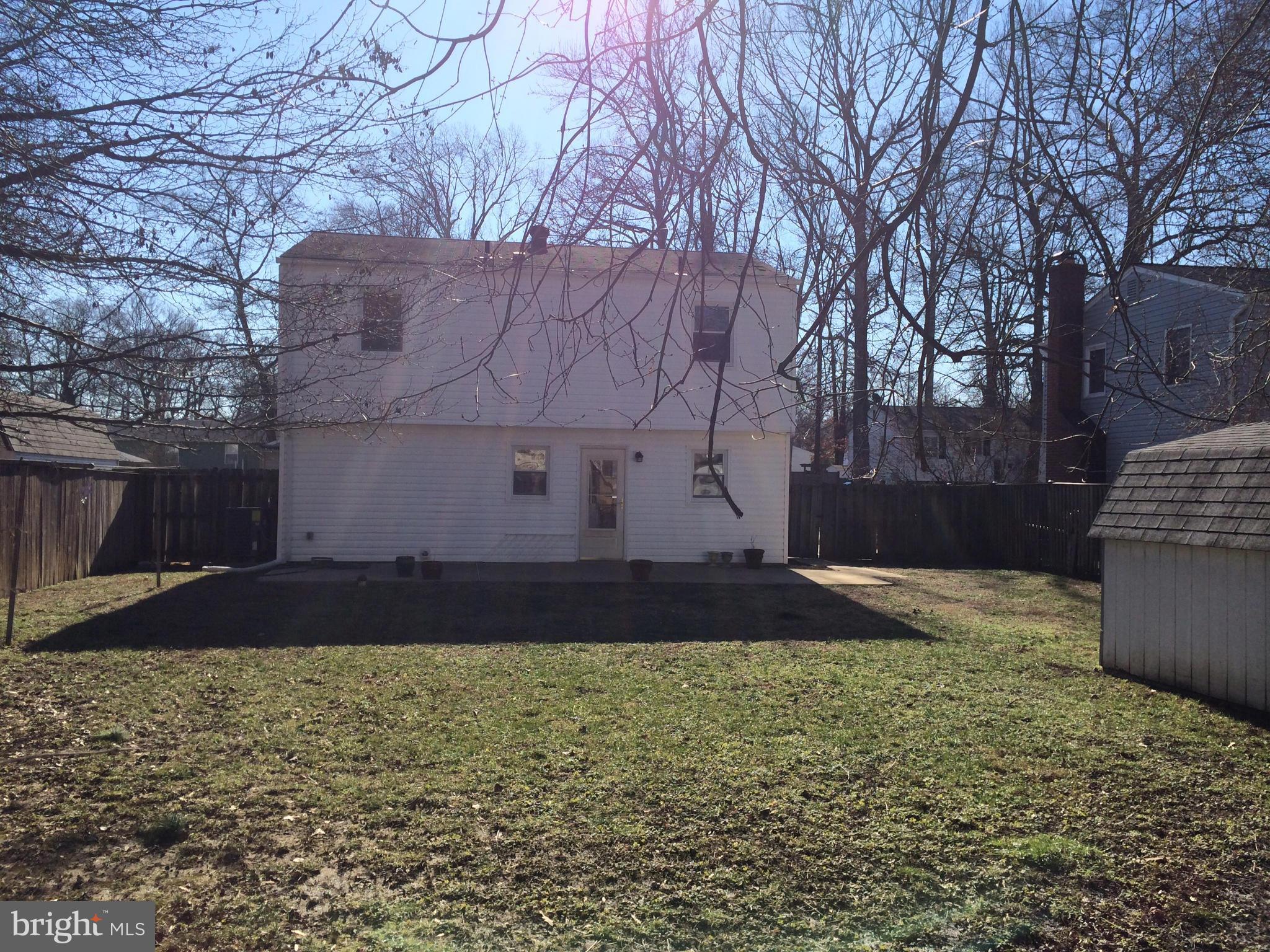 WOODLAND BEACH - Residential