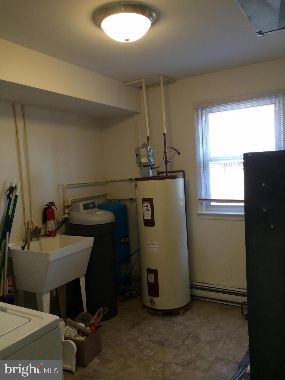 WOODLAND BEACH - Residential