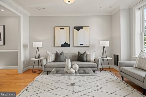 1337 EMERALD STREET NE WASHINGTON DC 20002