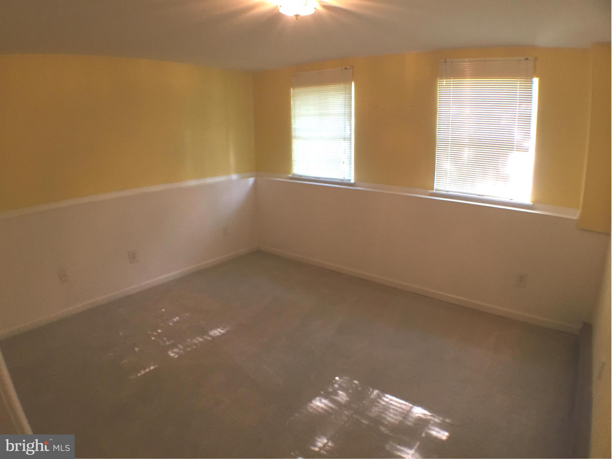 POTOMAC VILLAGE - Residential Lease