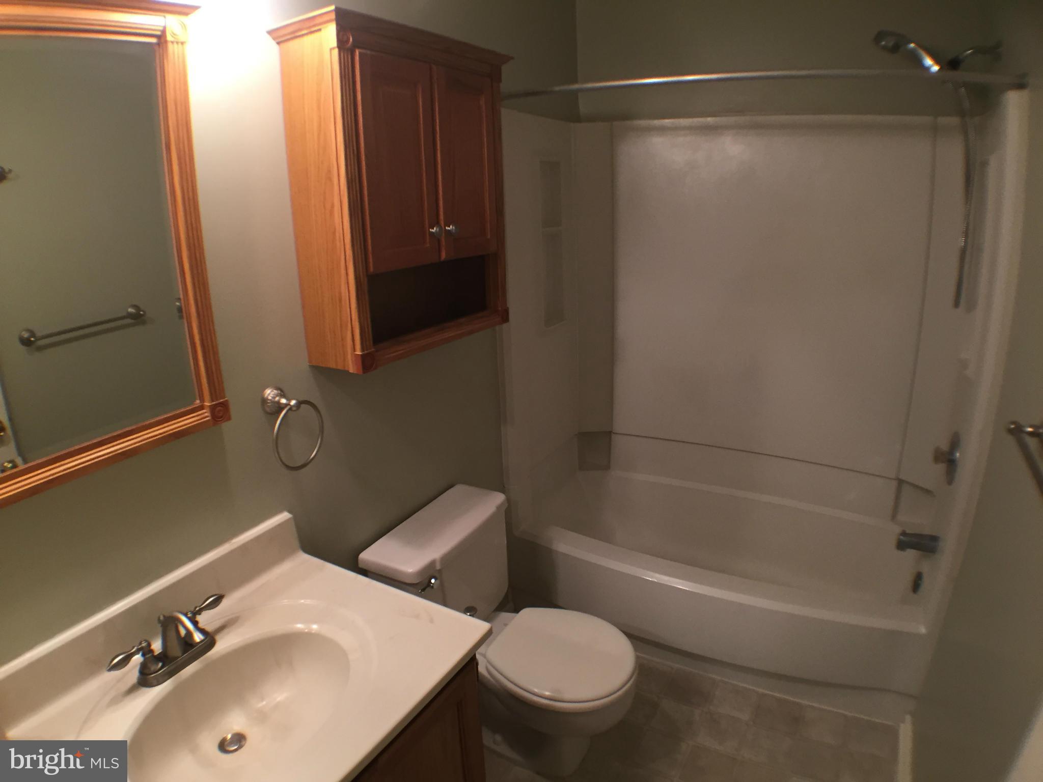 POTOMAC VILLAGE - Residential Lease