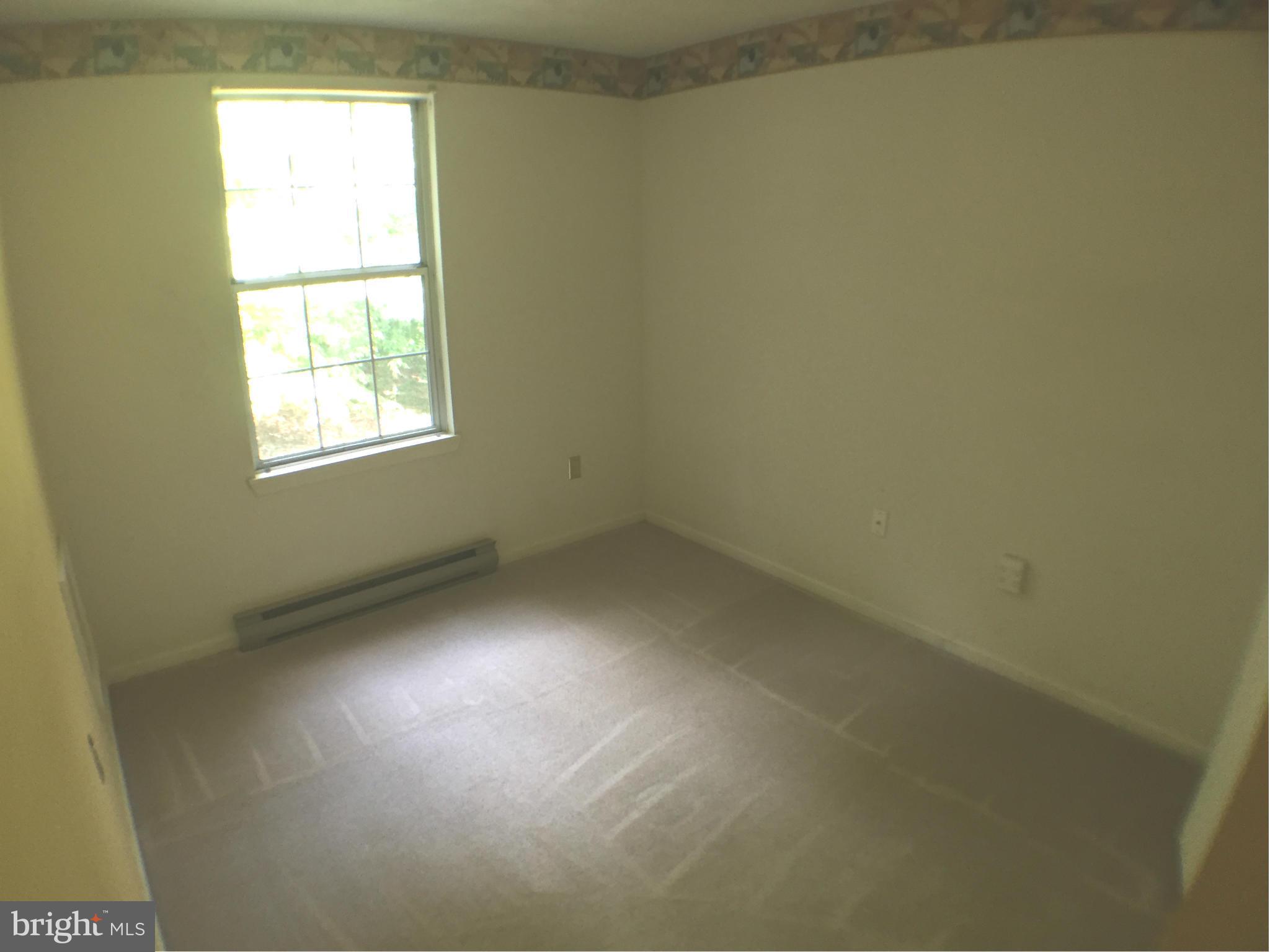 POTOMAC VILLAGE - Residential Lease