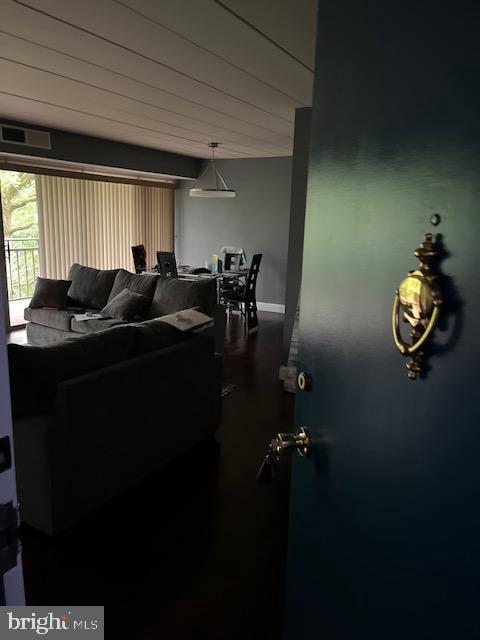 2300 RIDDLE AVENUE A308