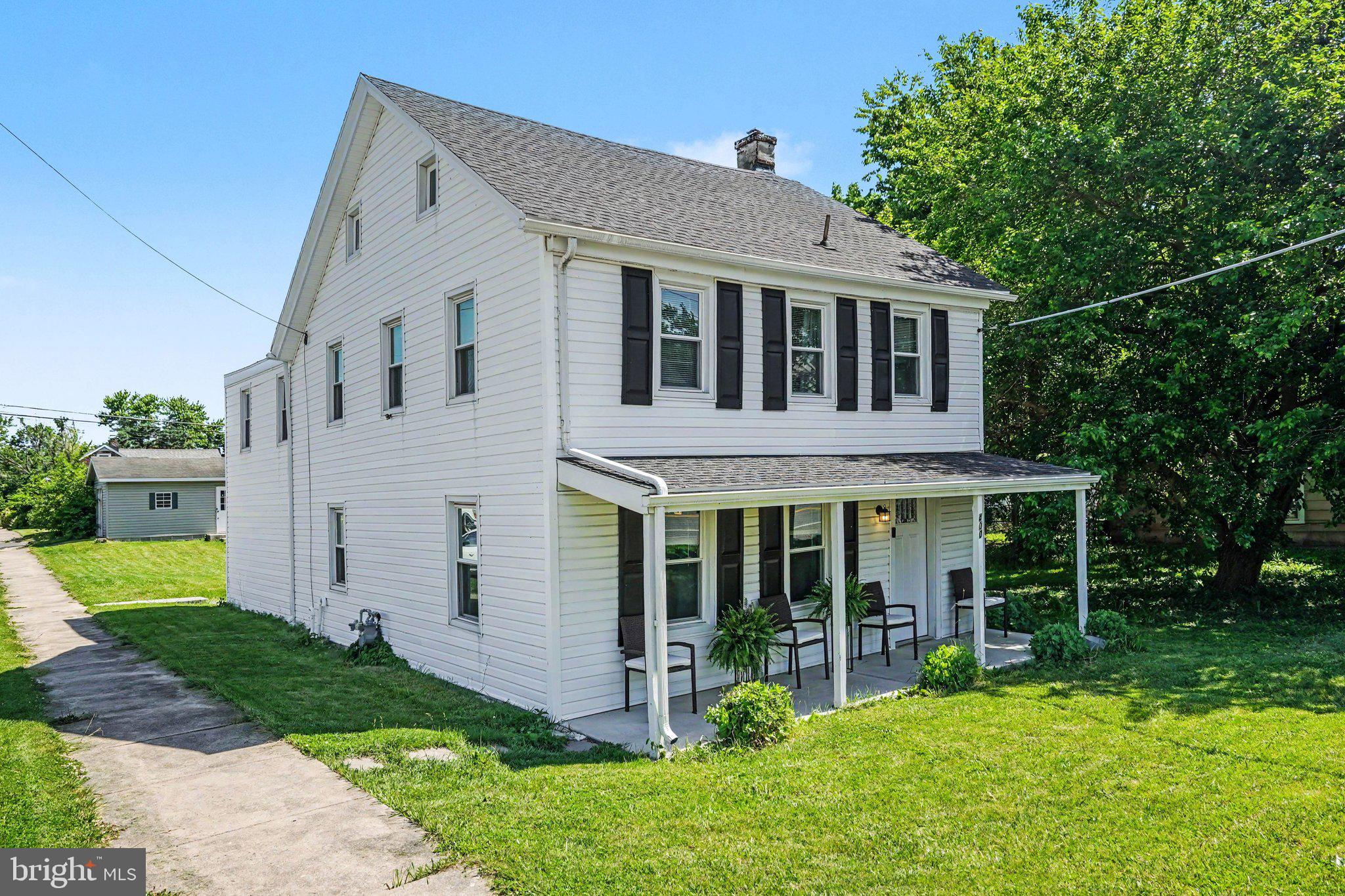 400 ROSS AVENUE