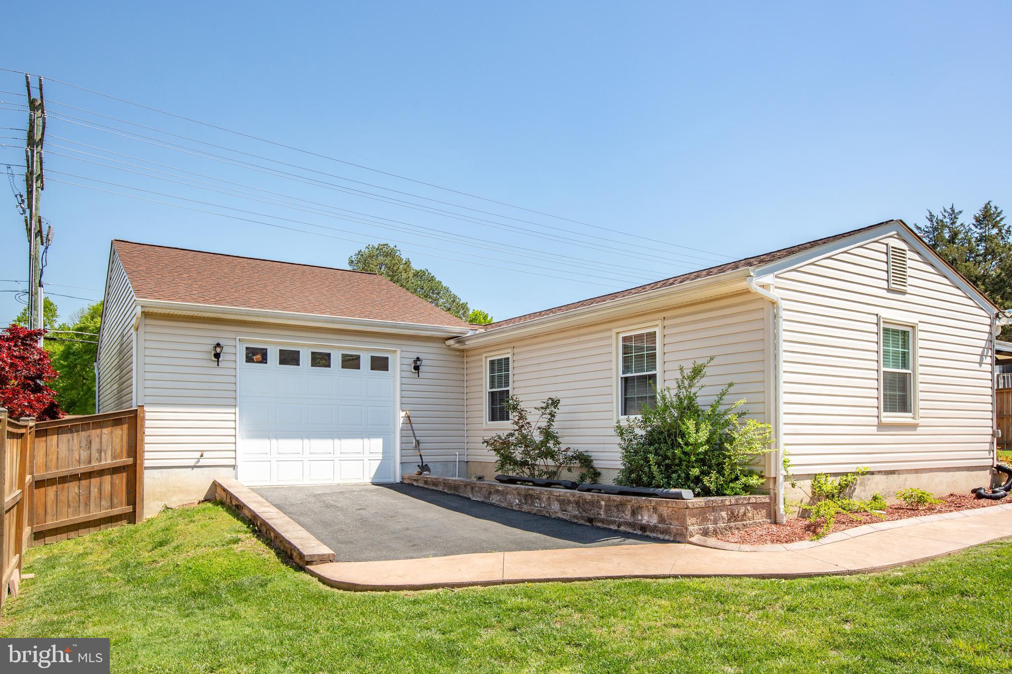 THE MEADOWS - Residential