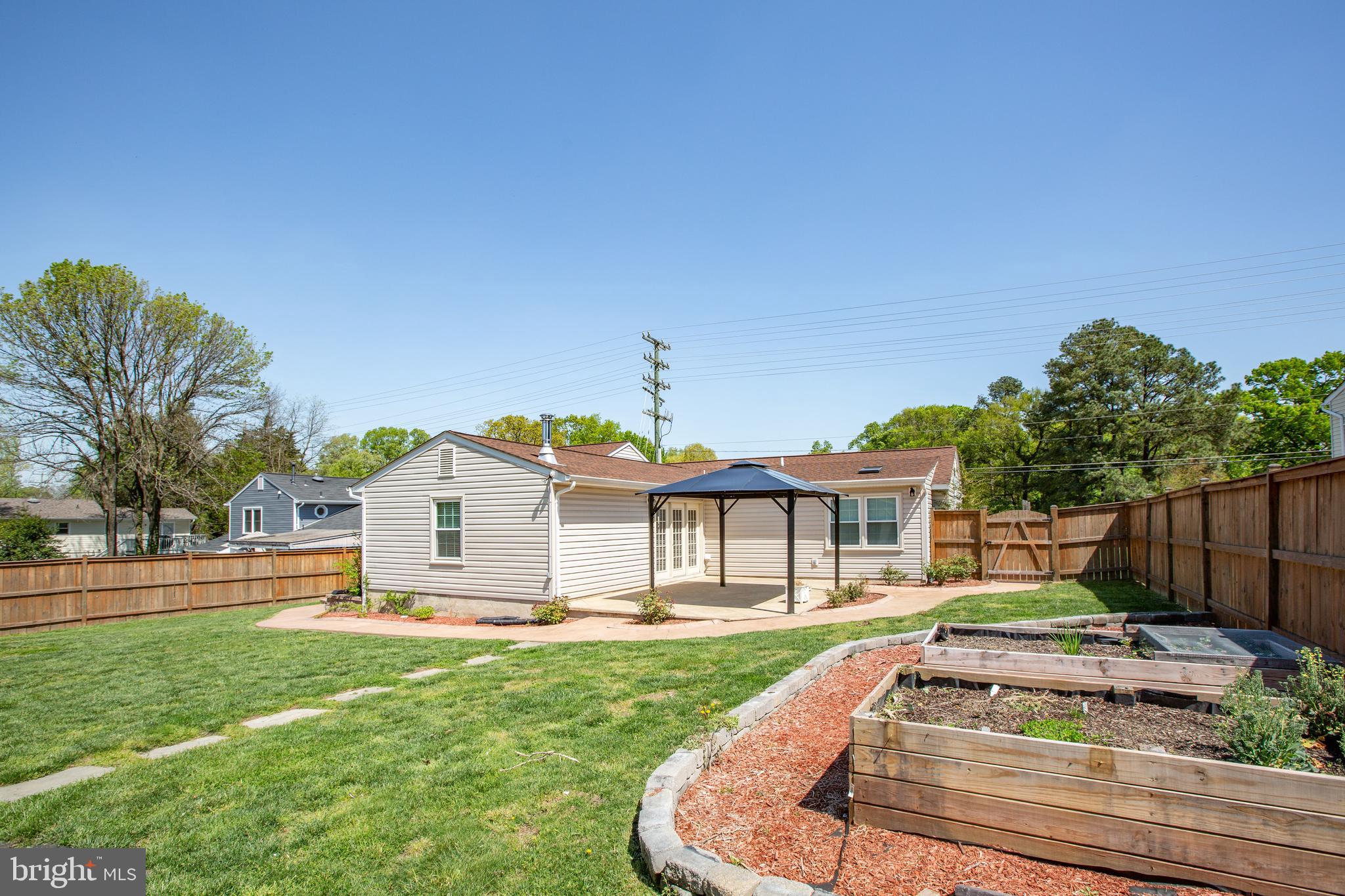 THE MEADOWS - Residential