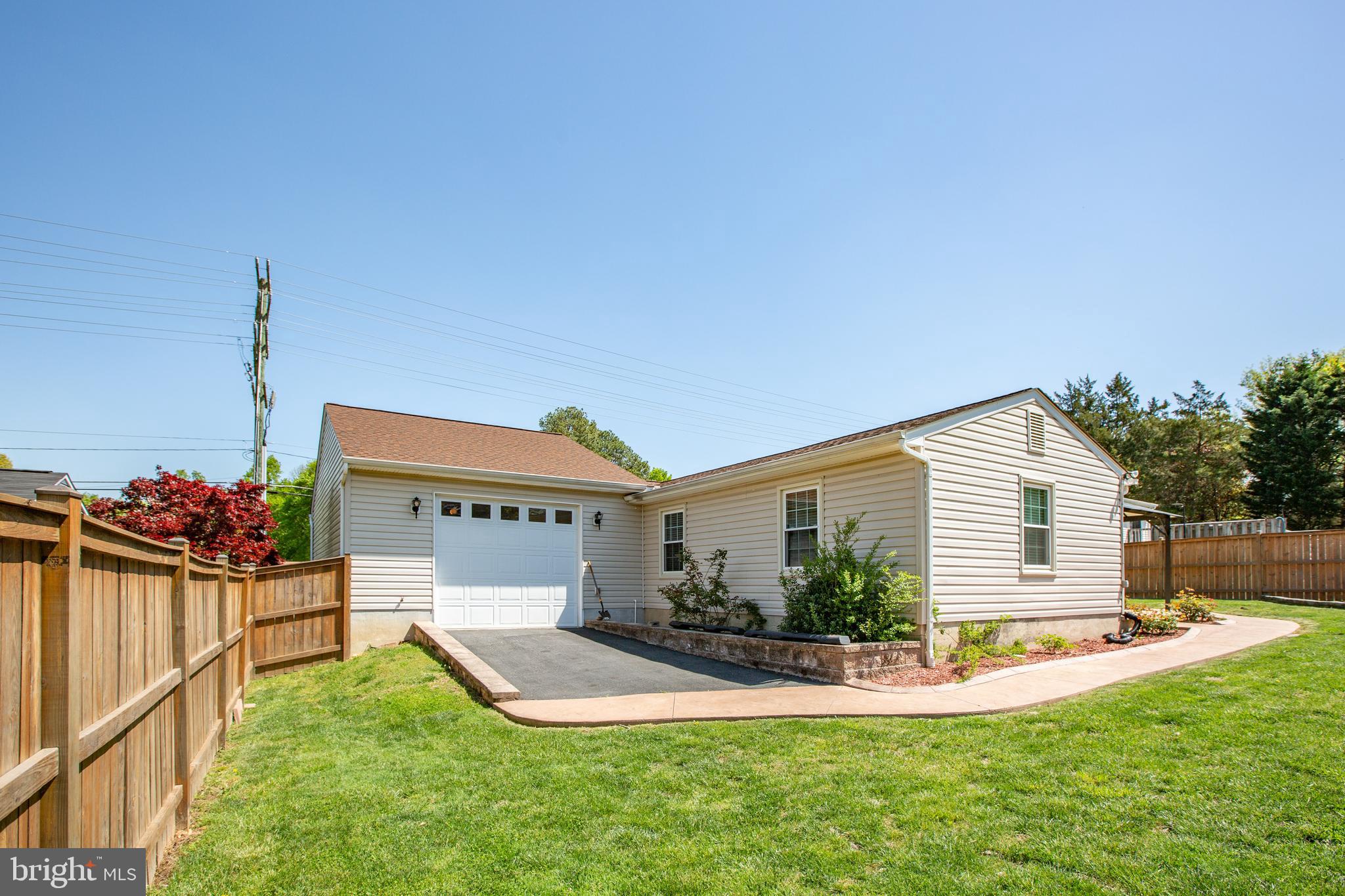 THE MEADOWS - Residential