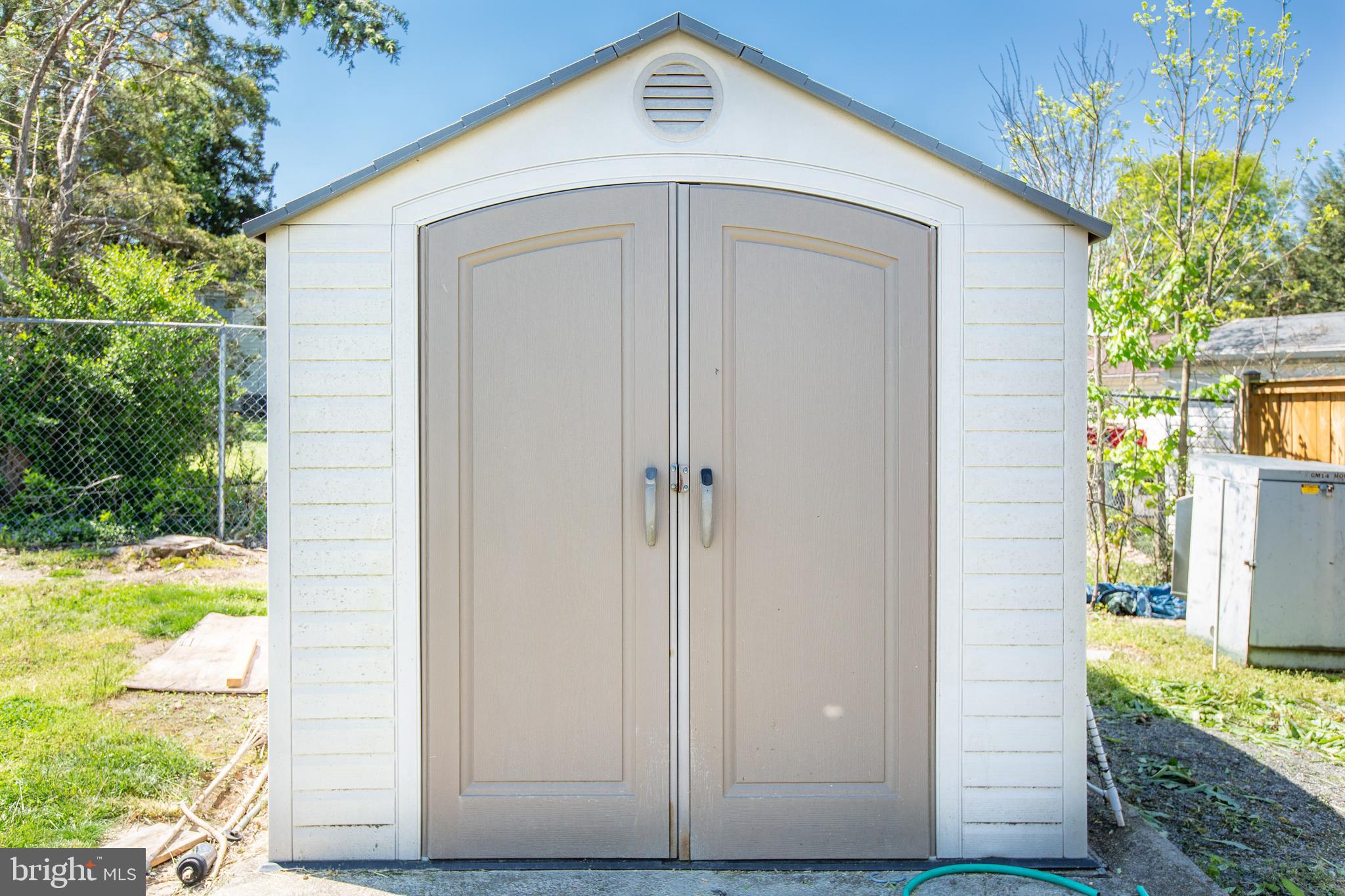 THE MEADOWS - Residential