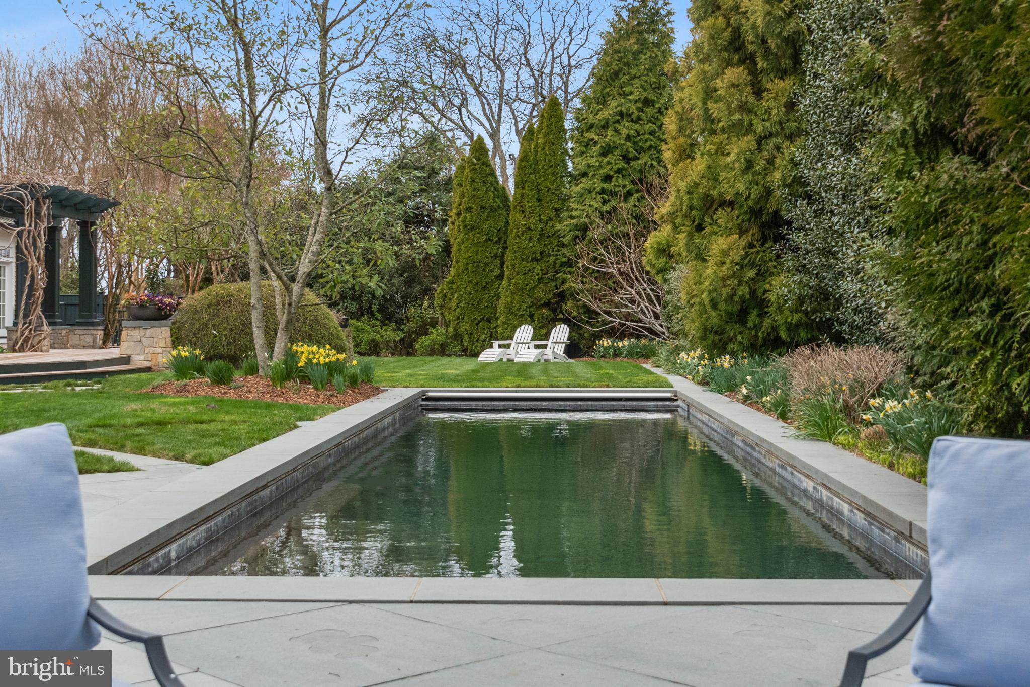 PENDENNIS MOUNT - Residential