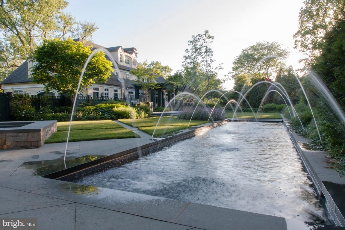 PENDENNIS MOUNT - Residential