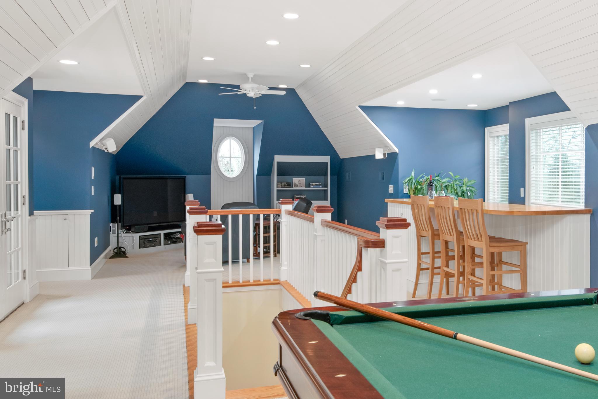 PENDENNIS MOUNT - Residential