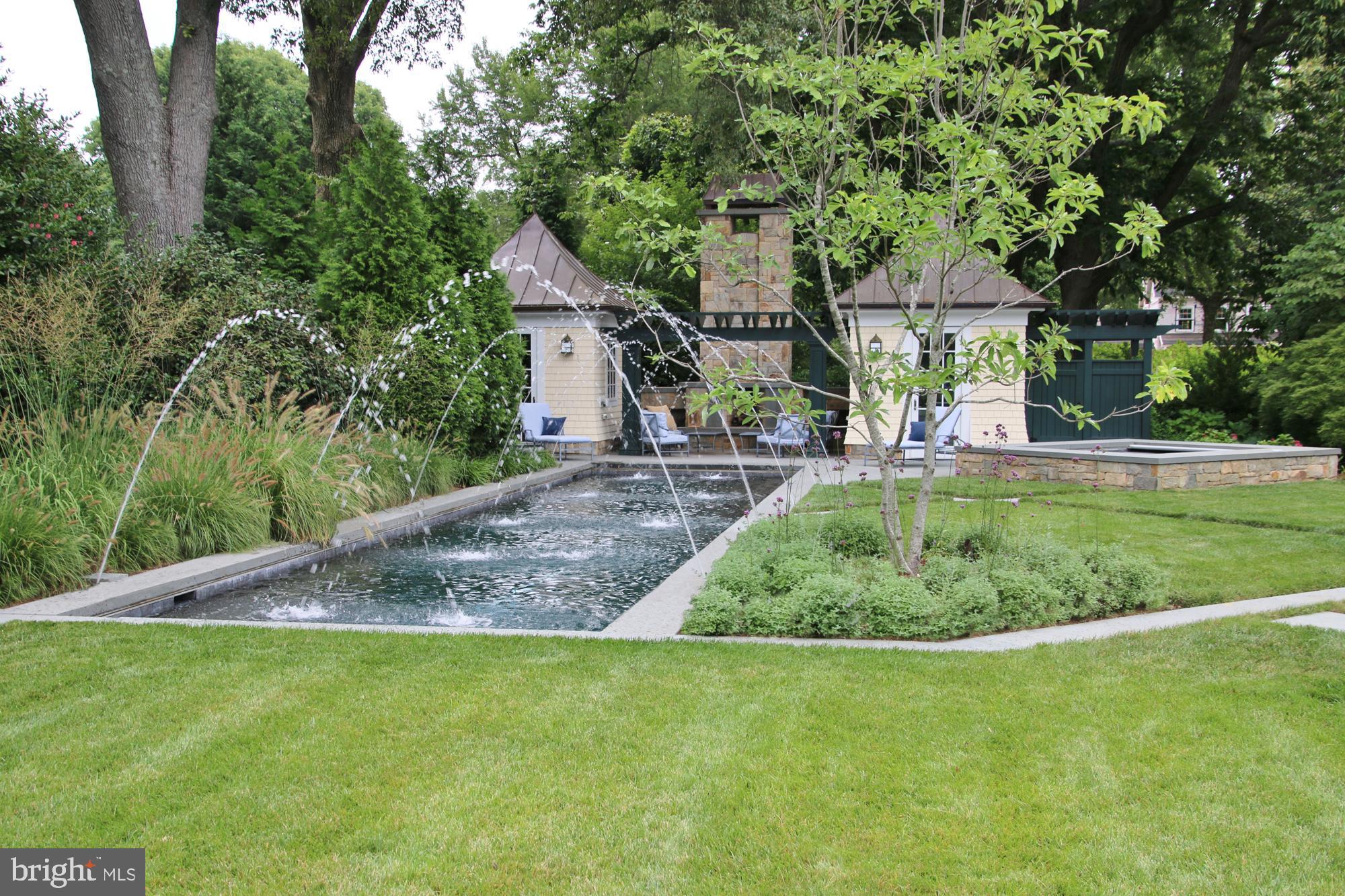 PENDENNIS MOUNT - Residential