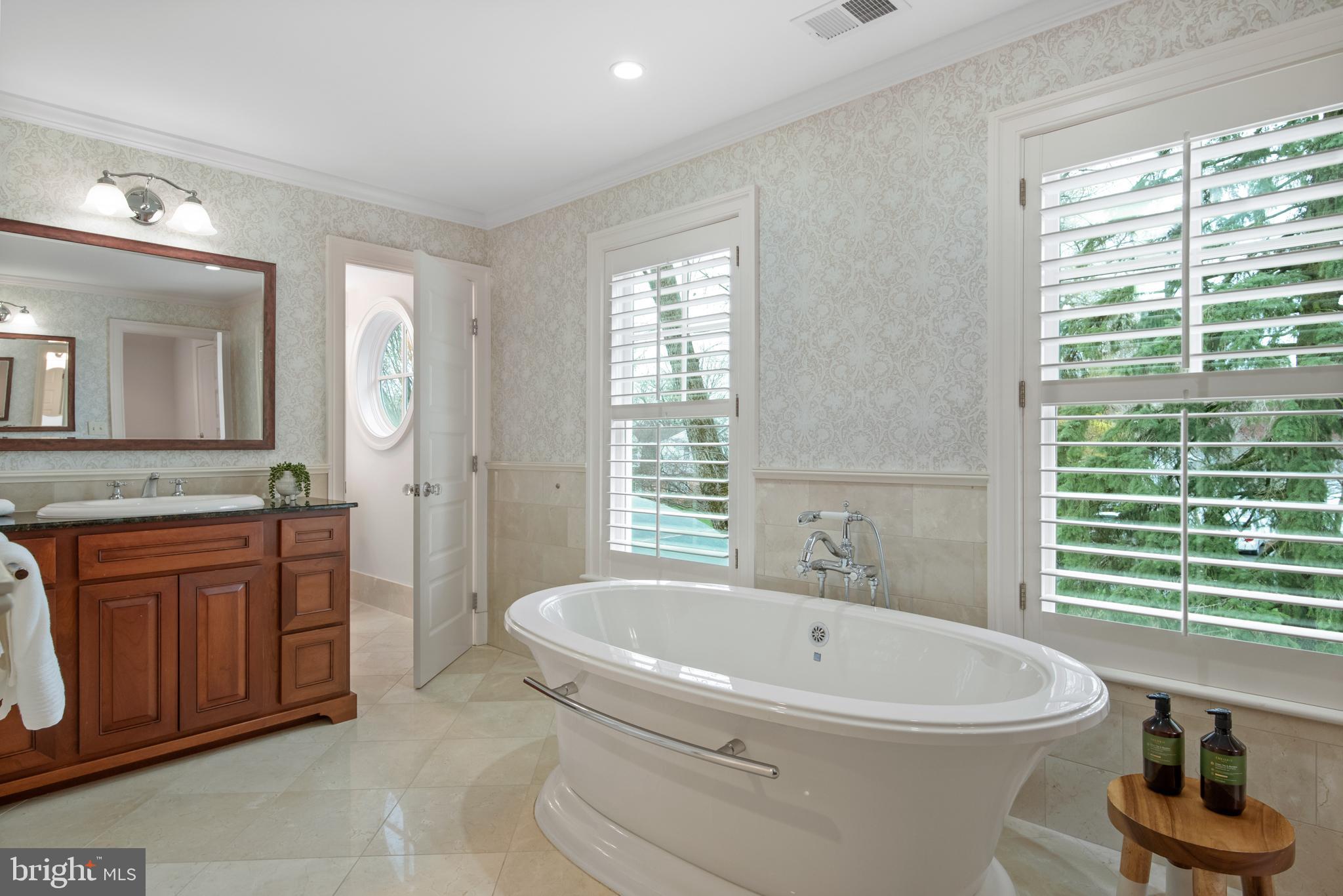 PENDENNIS MOUNT - Residential