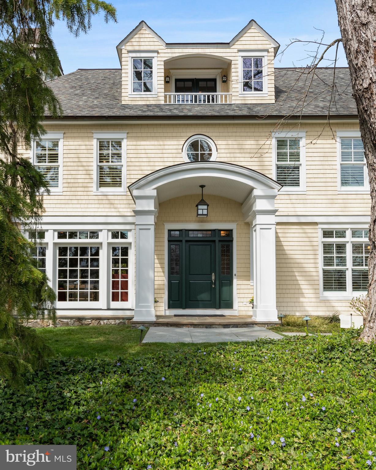 PENDENNIS MOUNT - Residential