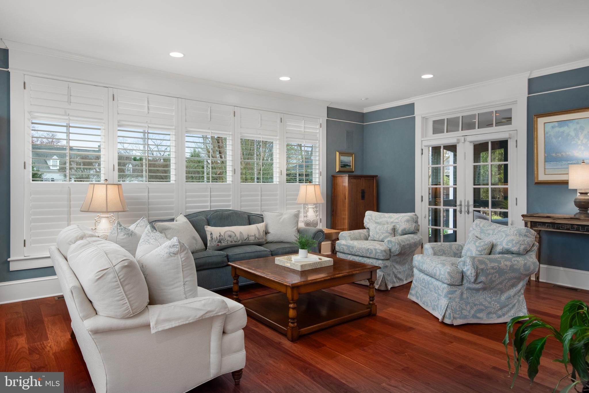 PENDENNIS MOUNT - Residential