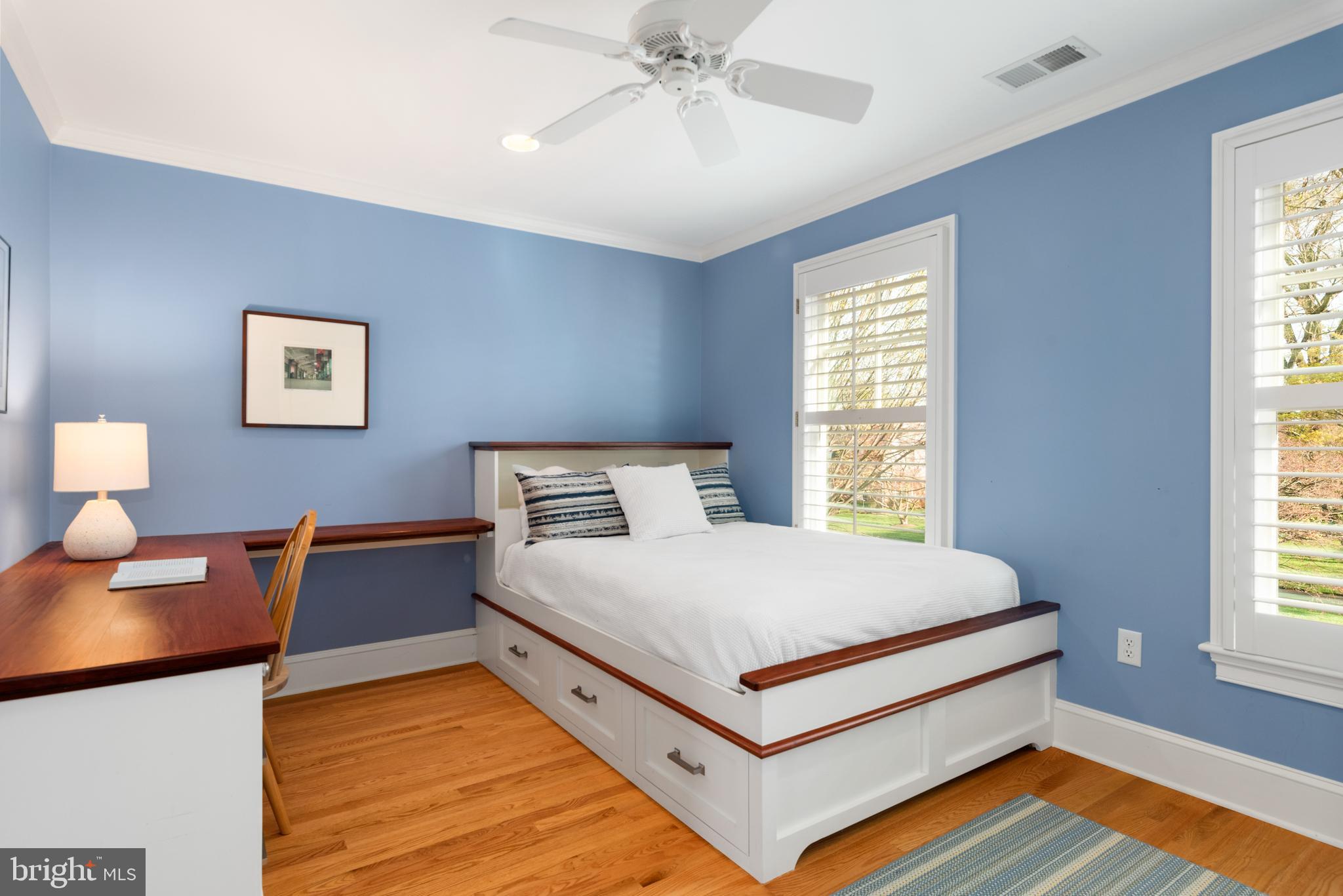 PENDENNIS MOUNT - Residential