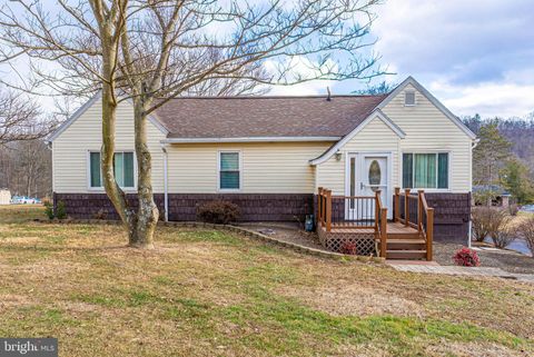 Homes For Sale - 13604 Bedford Road<br/> CUMBERLAND, MD 21502