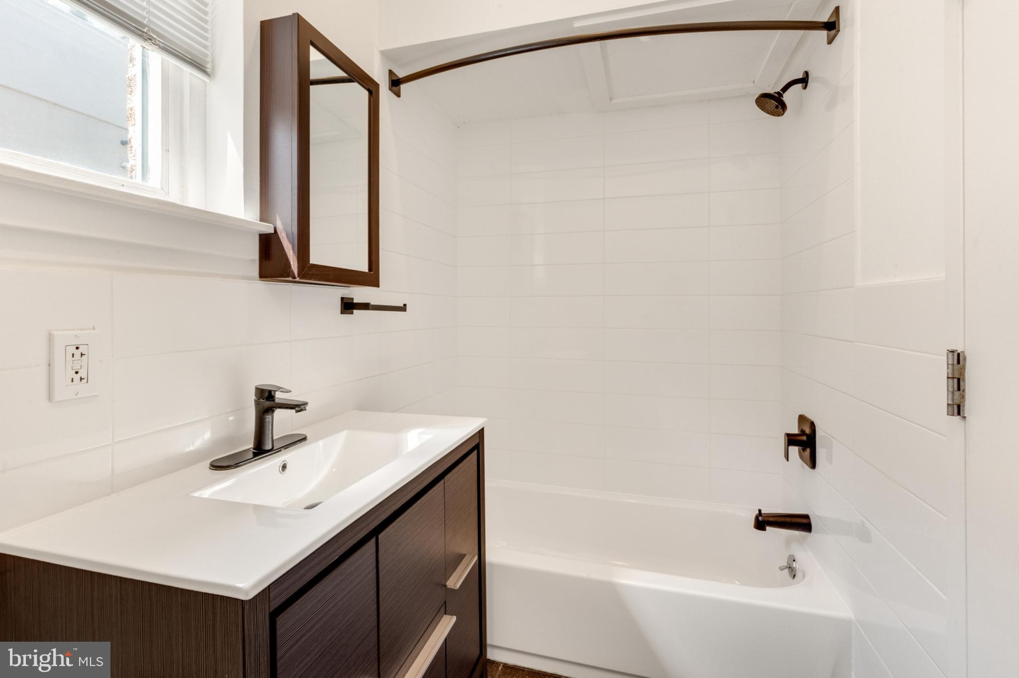 NORTHERN LIBERTIES - Residential Lease