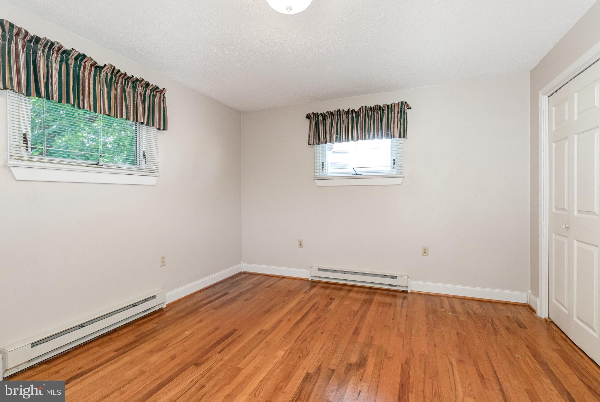 DEVON MANOR - Residential