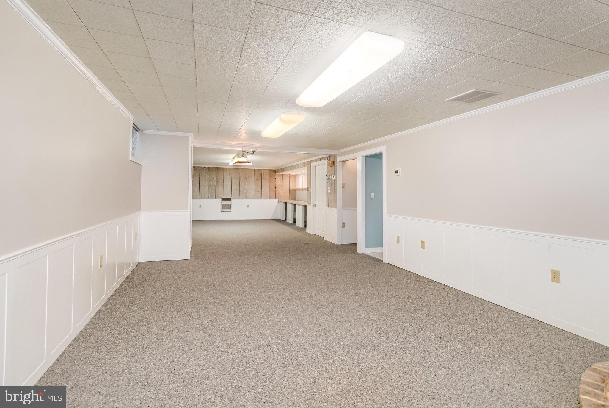 DEVON MANOR - Residential