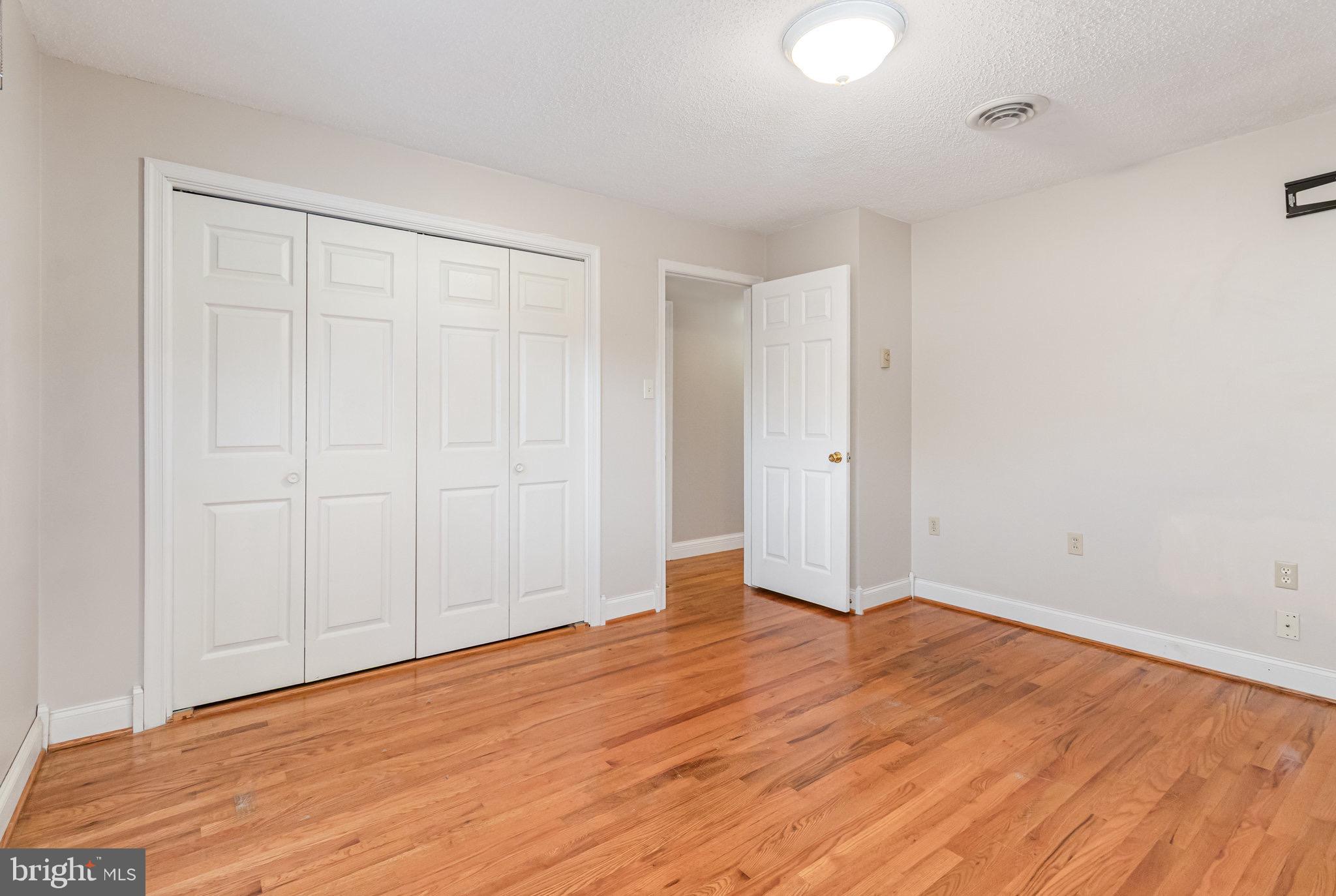 DEVON MANOR - Residential