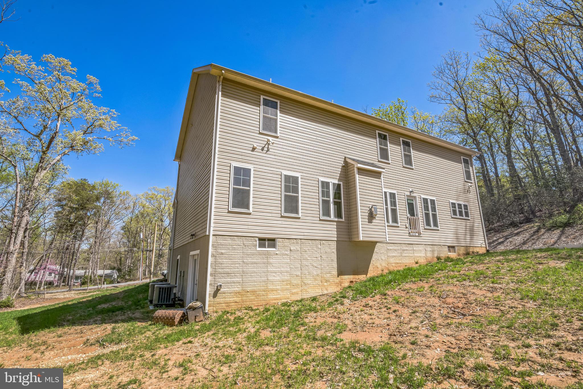 ARTILLERY RIDGE - Residential