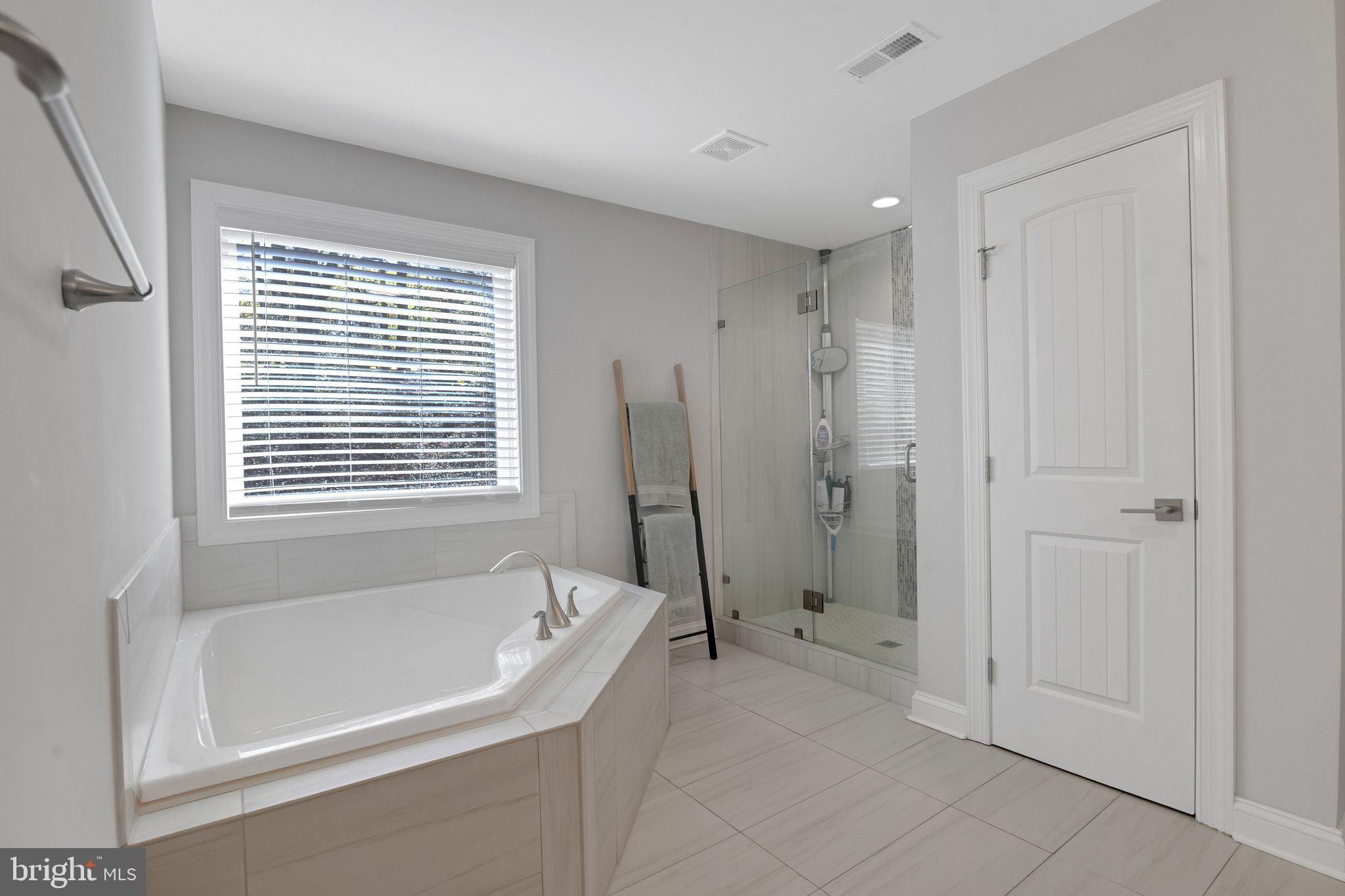 ARTILLERY RIDGE - Residential