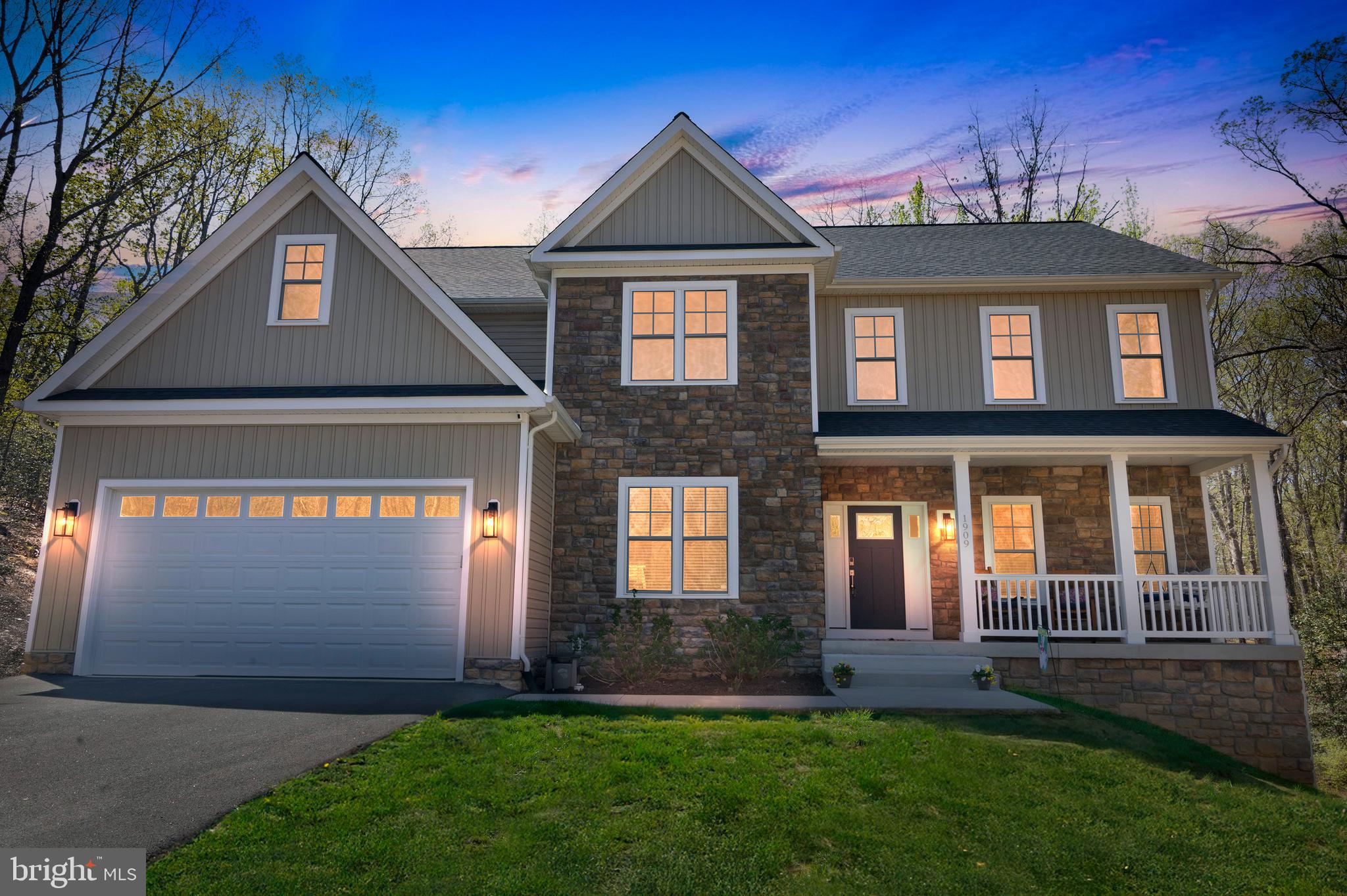 ARTILLERY RIDGE - Residential