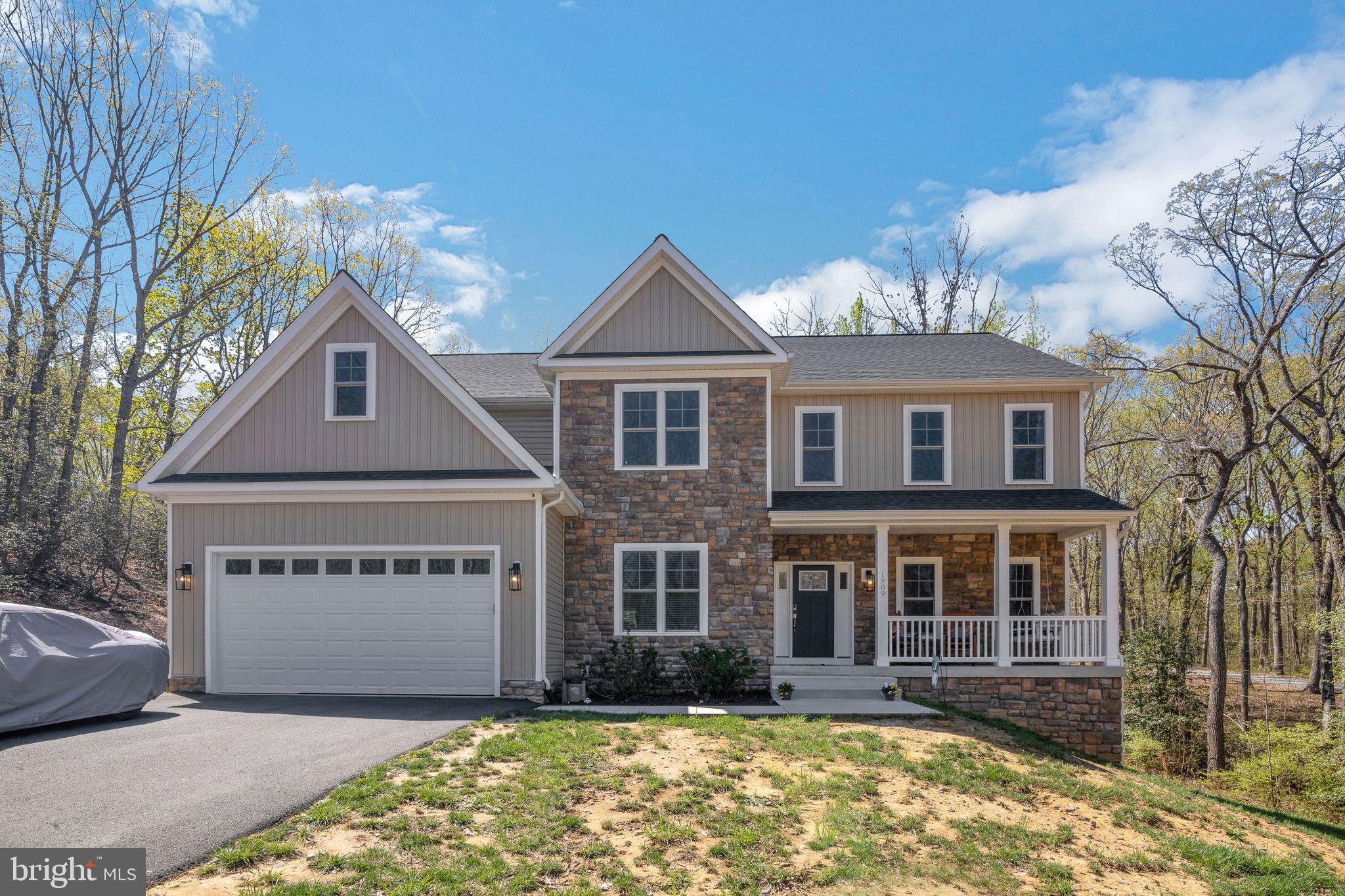 ARTILLERY RIDGE - Residential