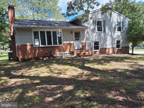 2 MADARY ROAD SEVERNA PARK MD 21146
