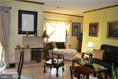 HILLWOOD - Residential Lease