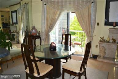 HILLWOOD - Residential Lease