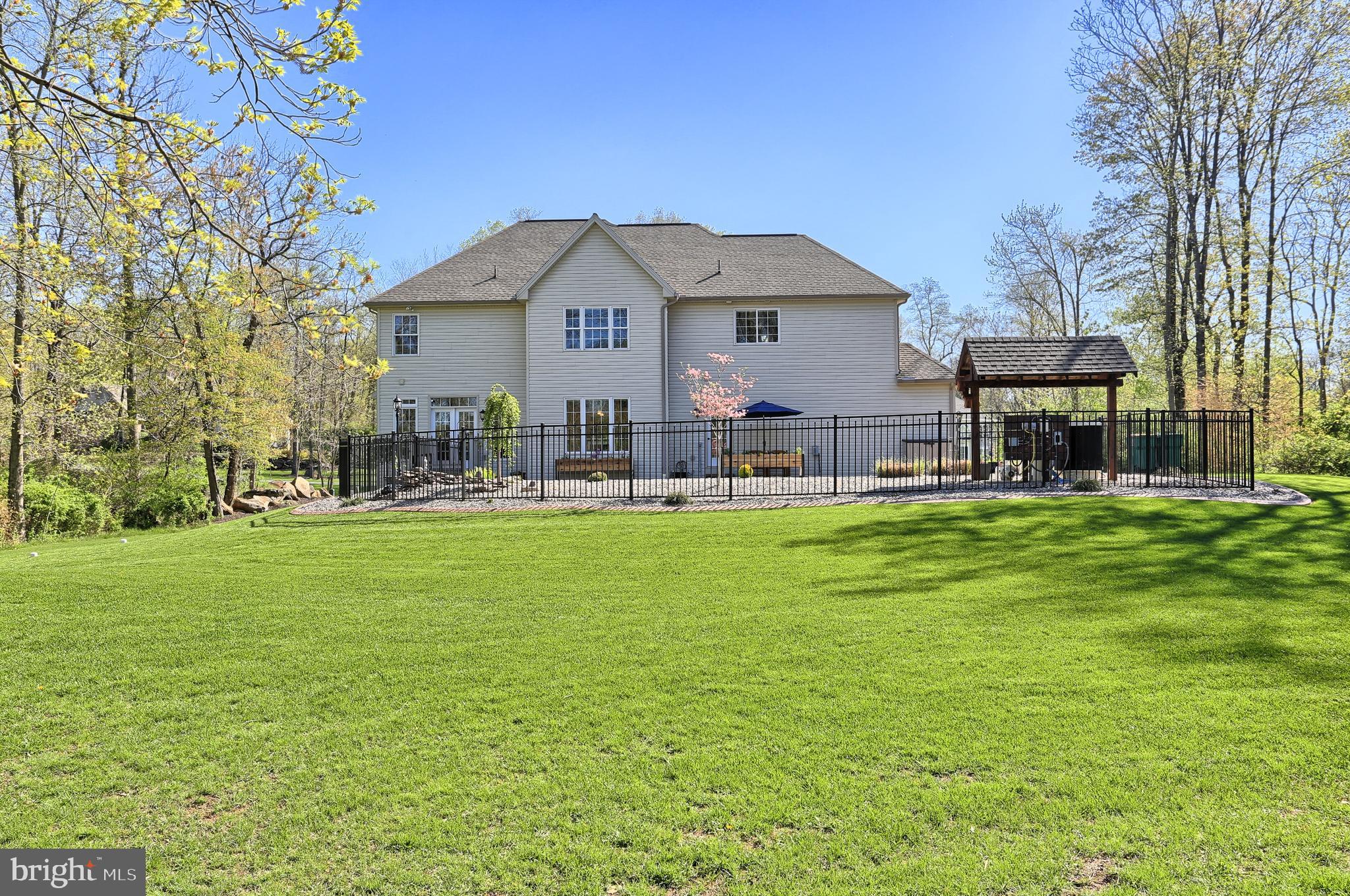 FOX HILL ESTATES - Residential