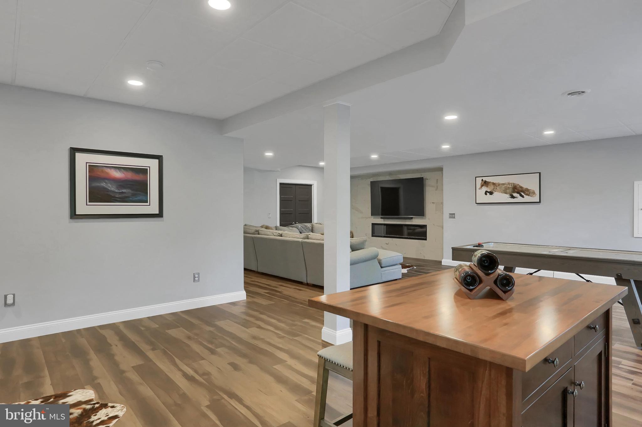 FOX HILL ESTATES - Residential