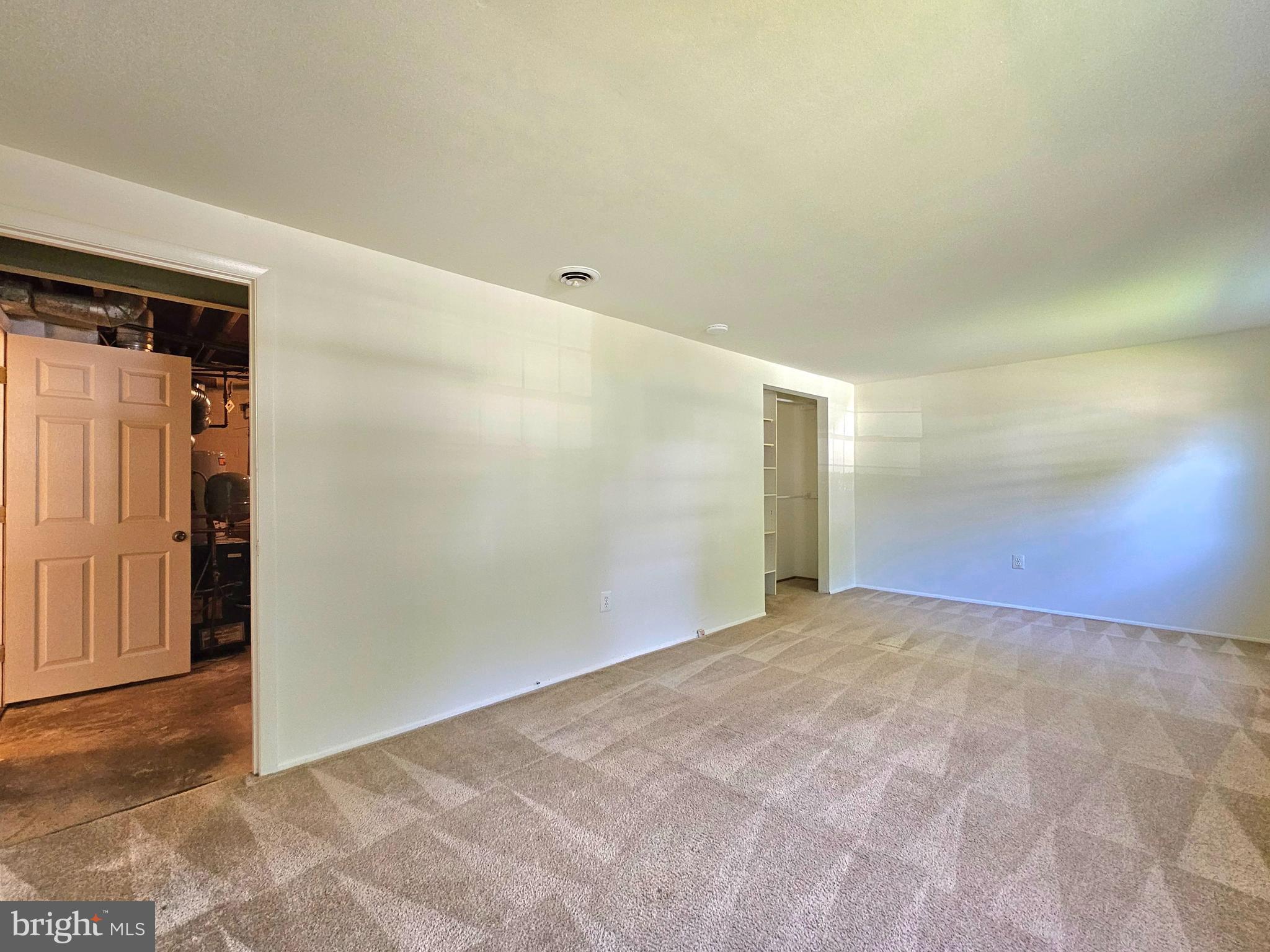 DALE CITY - Residential Lease