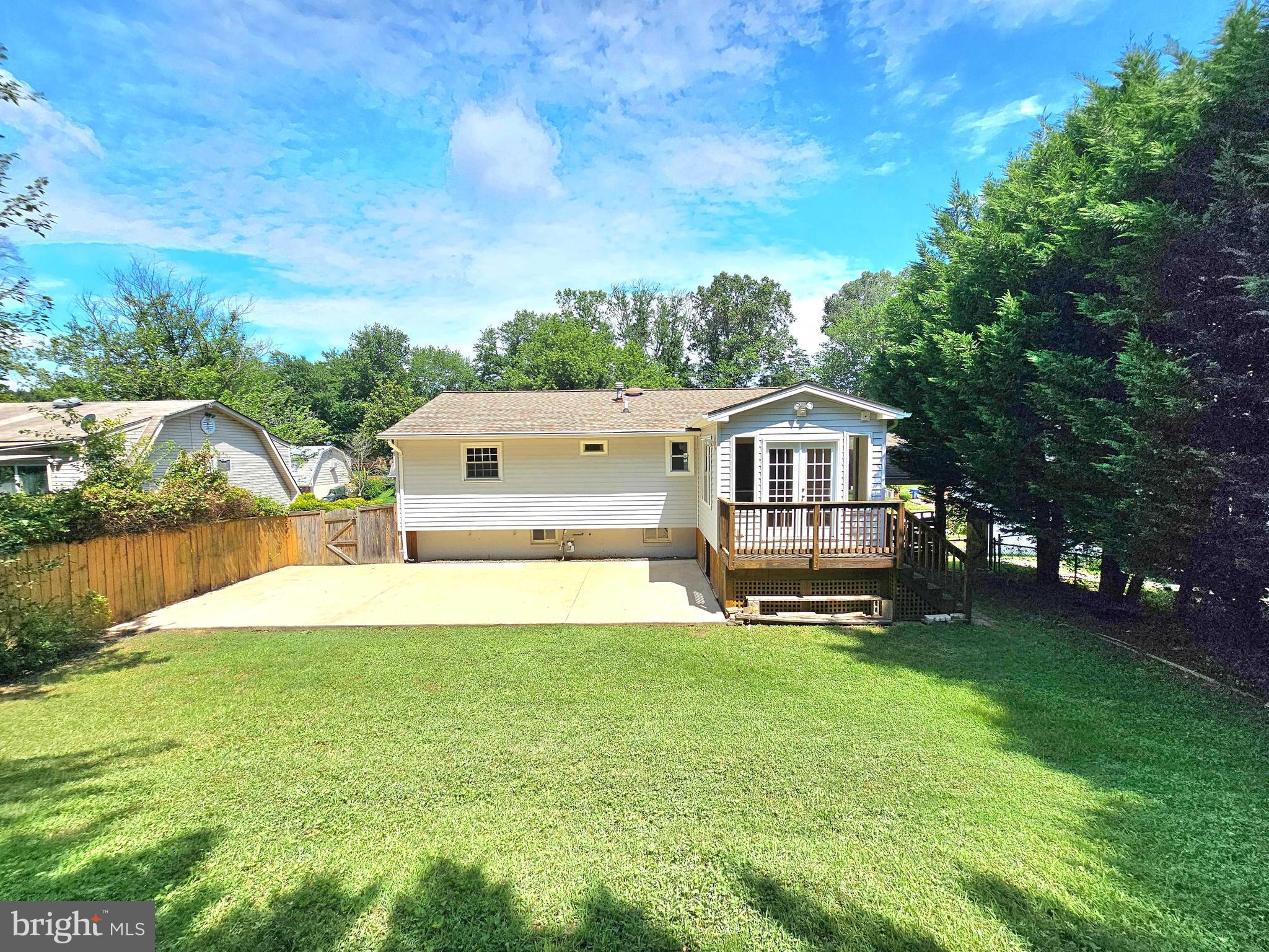 DALE CITY - Residential Lease