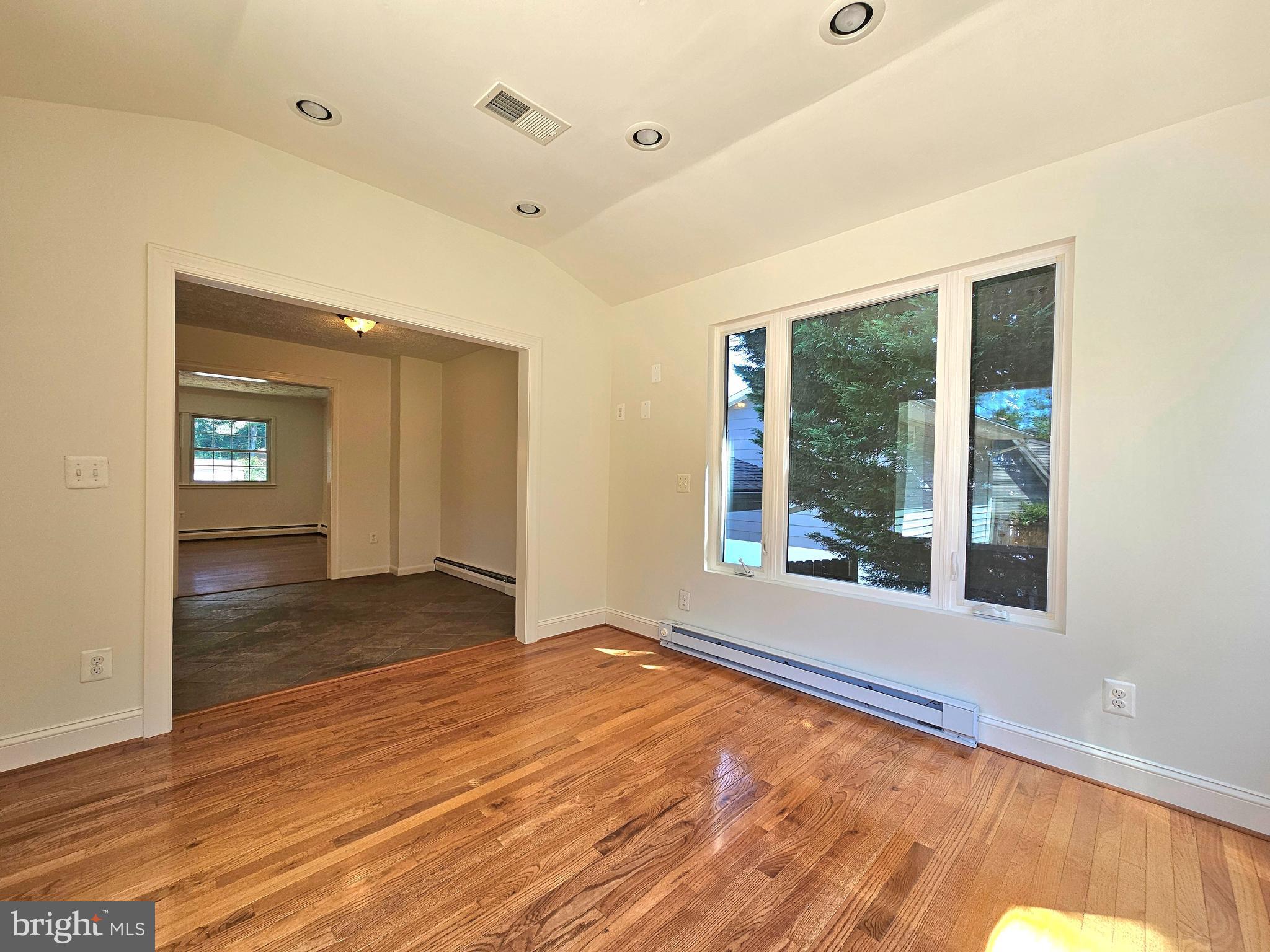 DALE CITY - Residential Lease