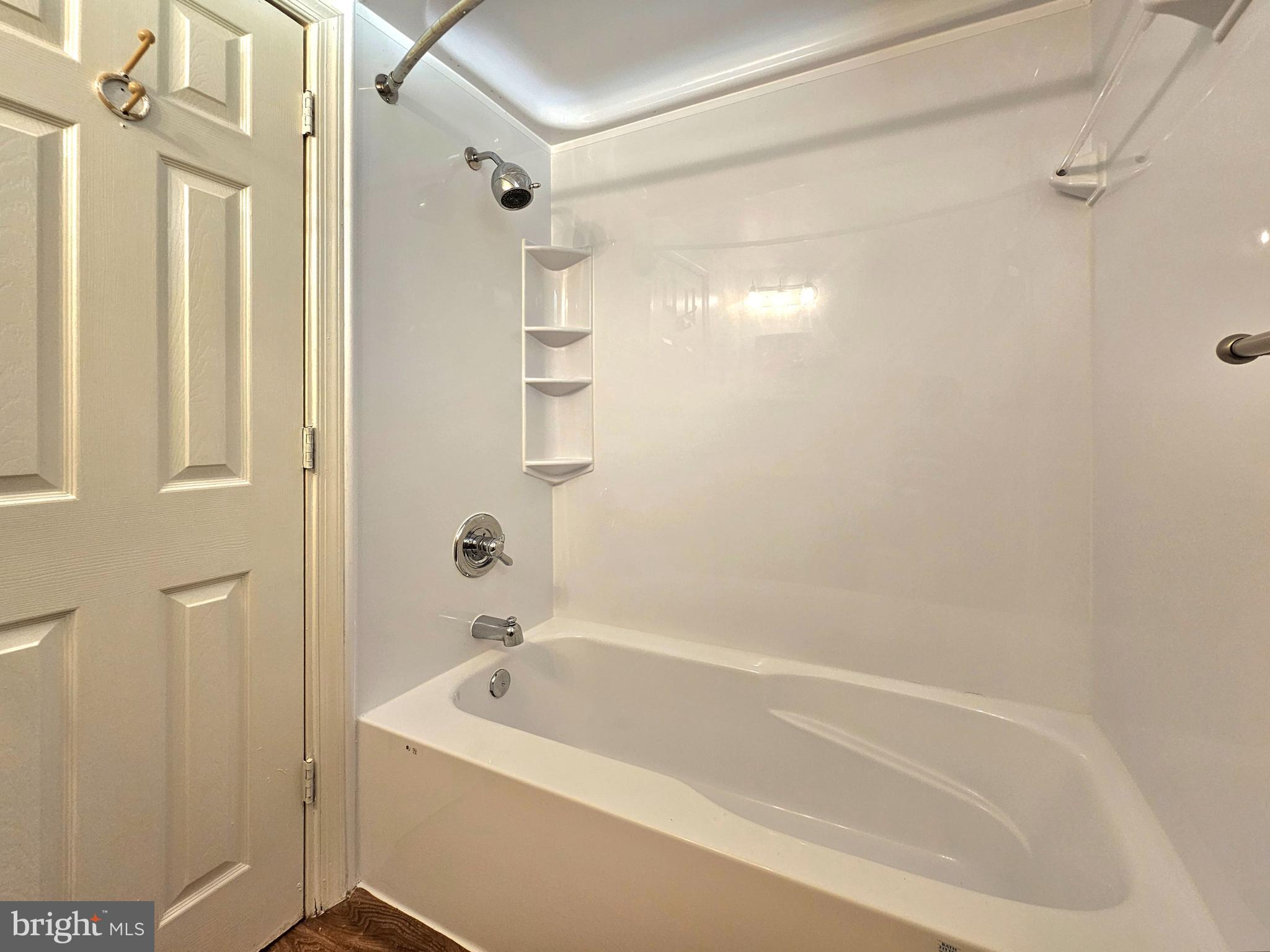 DALE CITY - Residential Lease