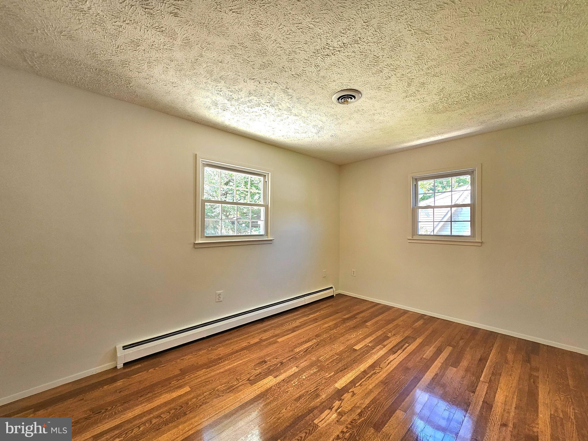 DALE CITY - Residential Lease