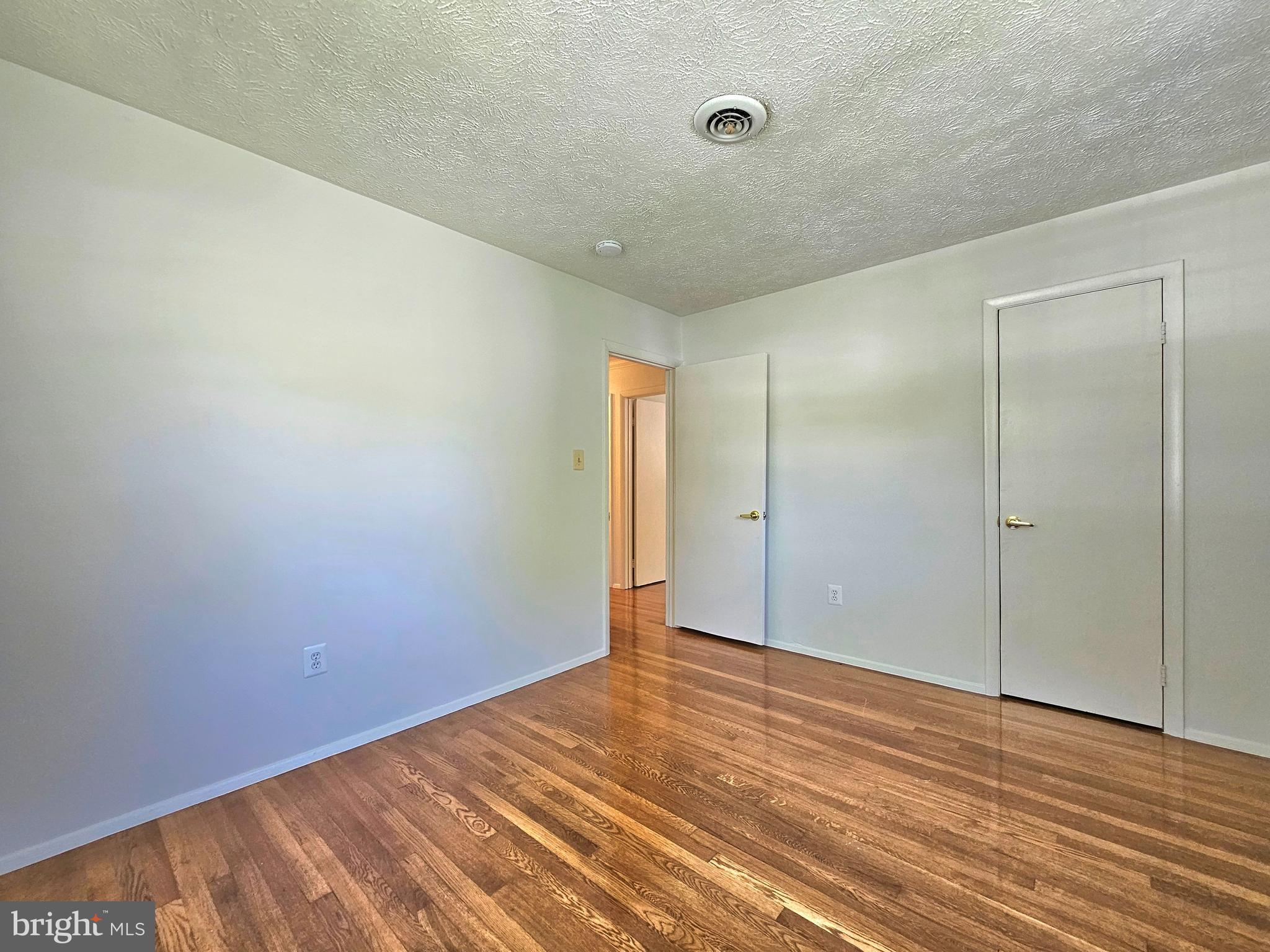 DALE CITY - Residential Lease