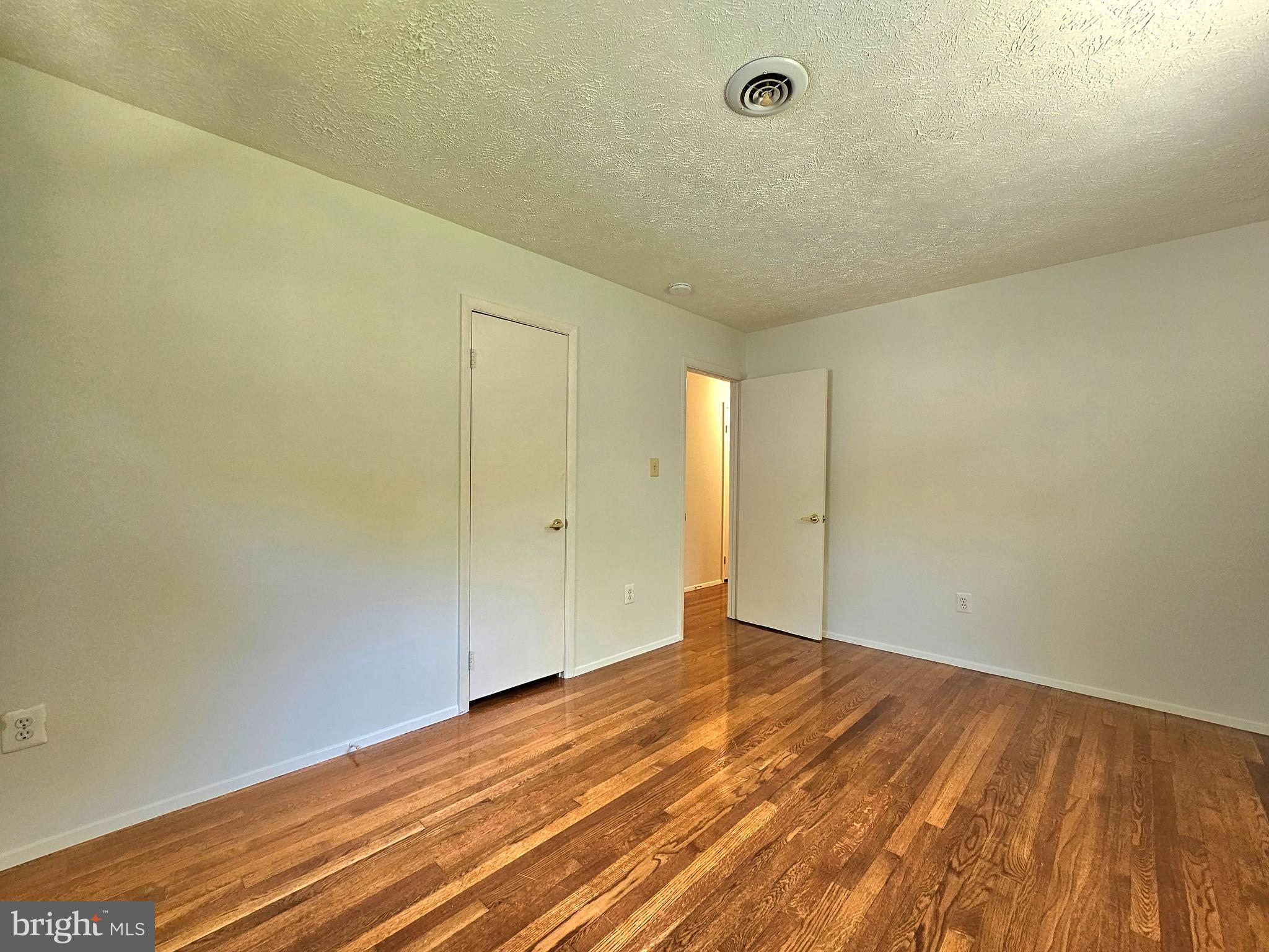 DALE CITY - Residential Lease