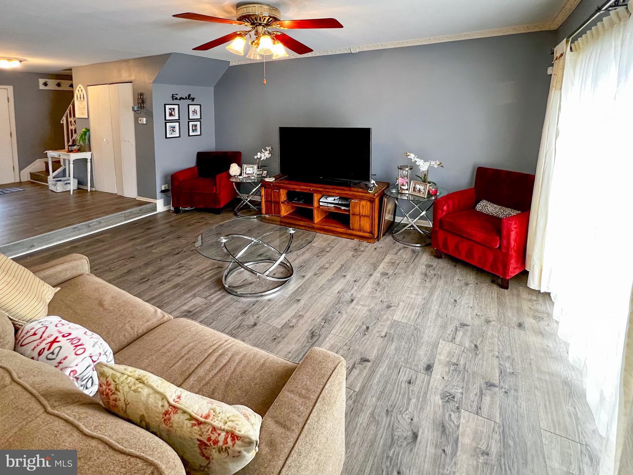 RYON WOODS SUB - Residential