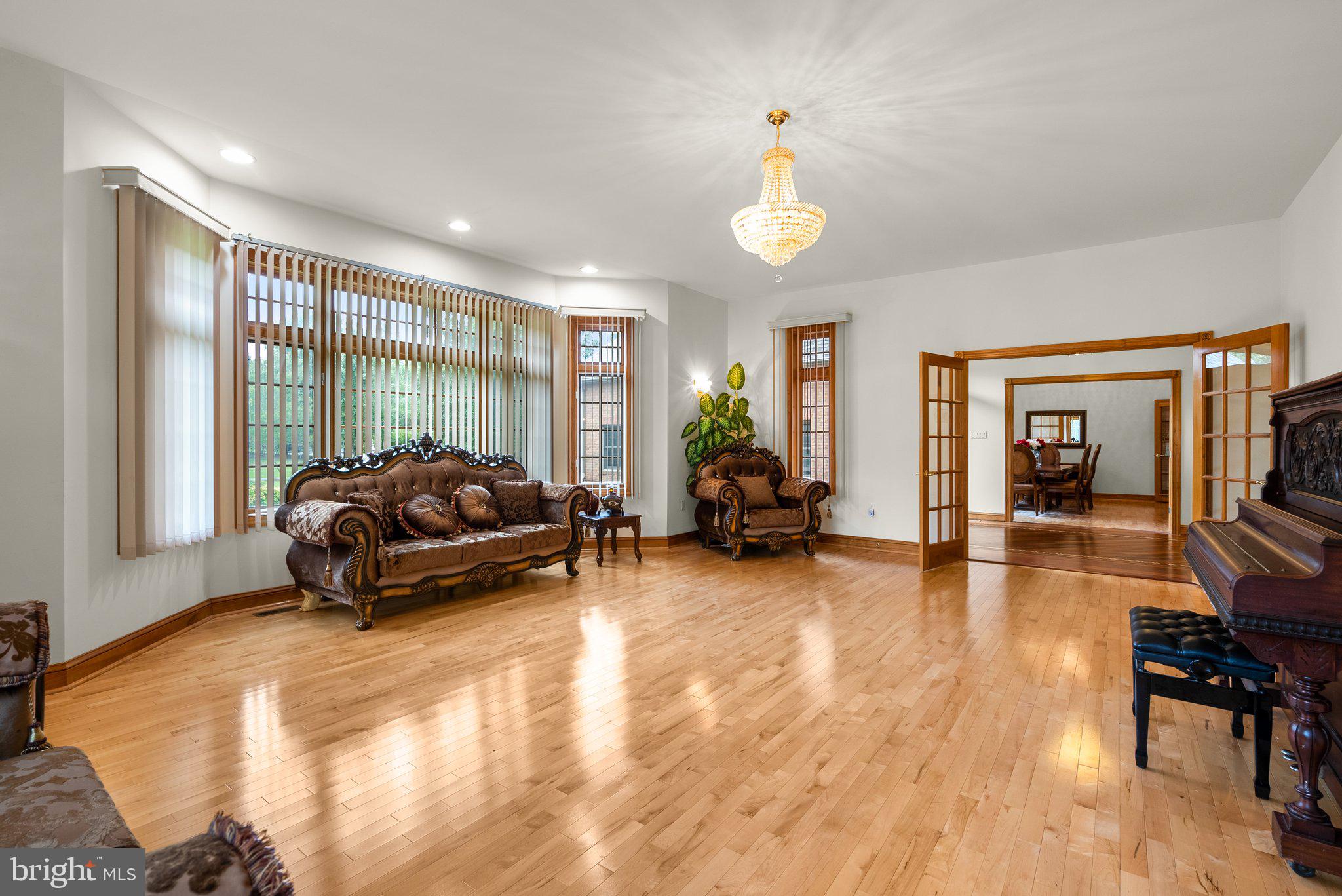 APPLE GROVE ESTATES - Residential